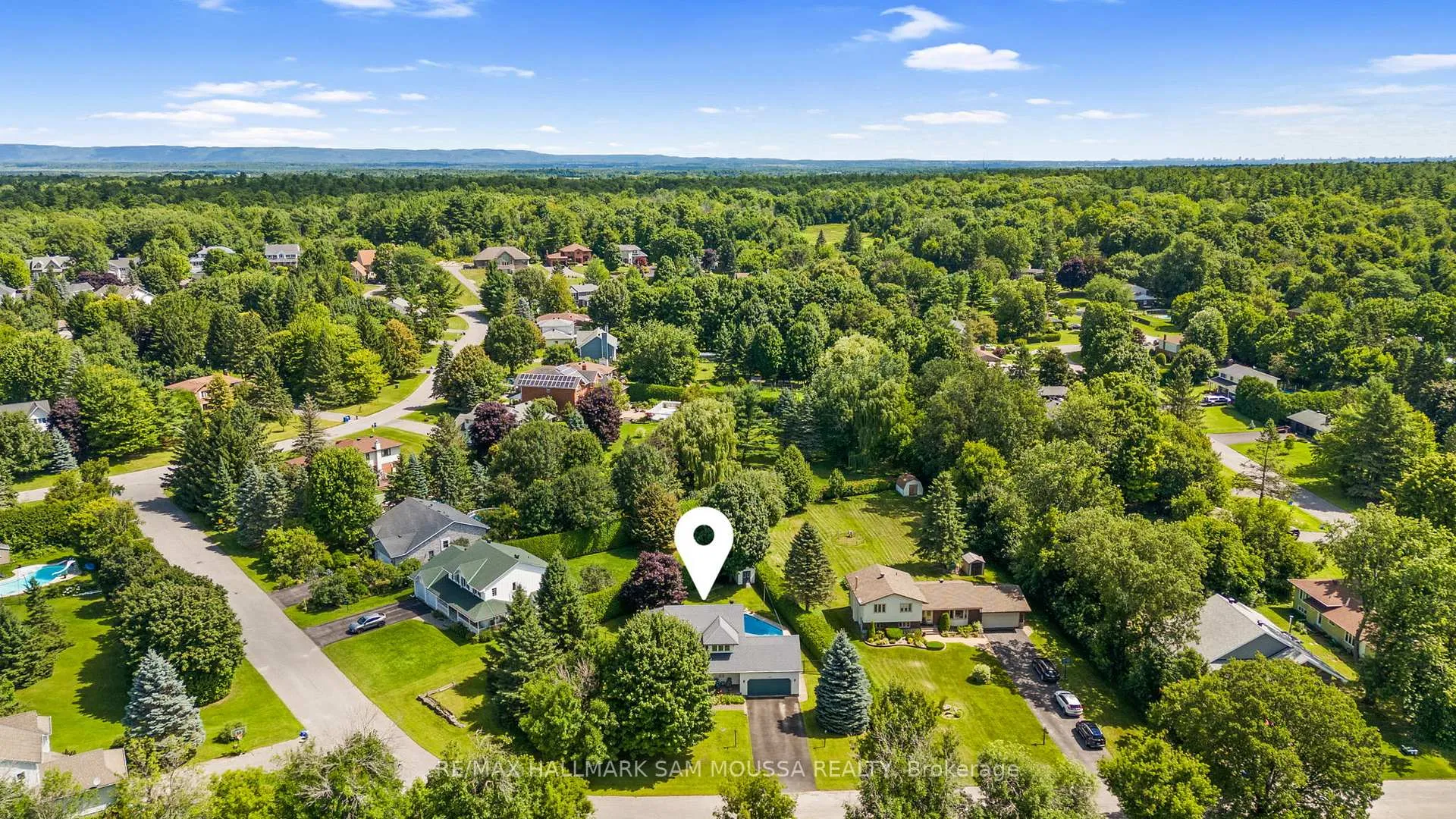 Photo 44 of 194 Robertlee Drive, Ottawa, Carp — HOMEH