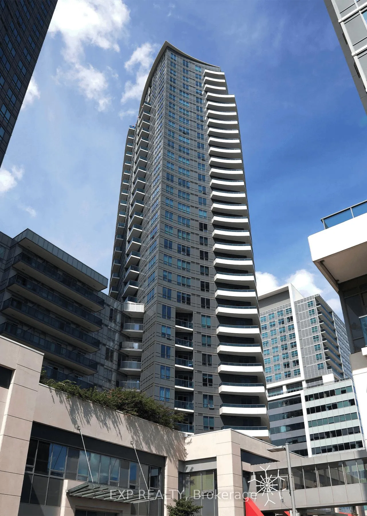 Photo 1 of Unit 308, 7171 Yonge Street, Markham, Grandview — HOMEH