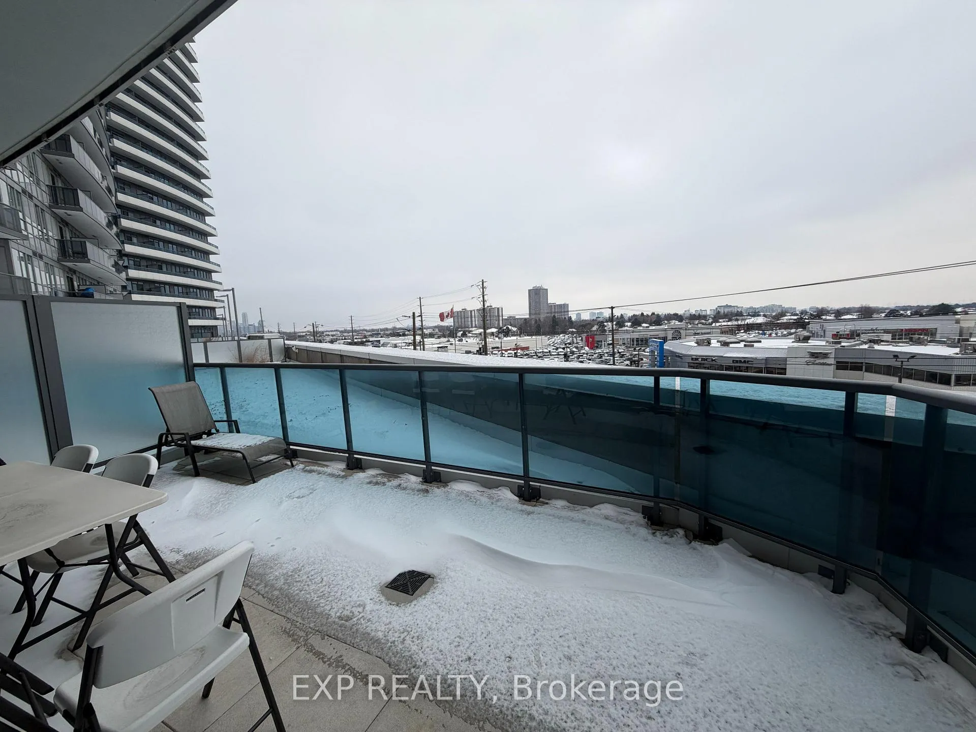 Photo 5 of Unit 308, 7171 Yonge Street, Markham, Grandview — HOMEH