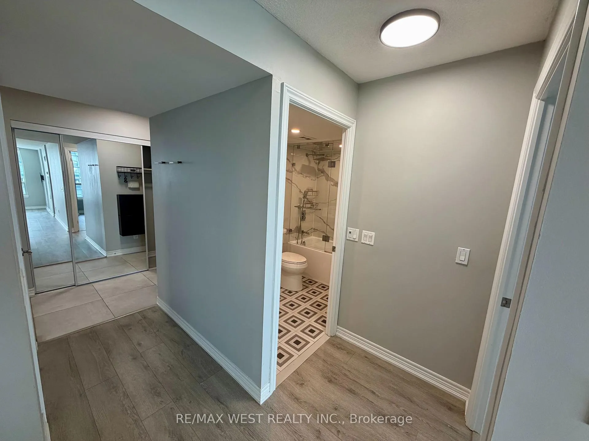 Photo 18 of Unit 810, 60 Disera Drive, Vaughan, Beverley Glen — HOMEH