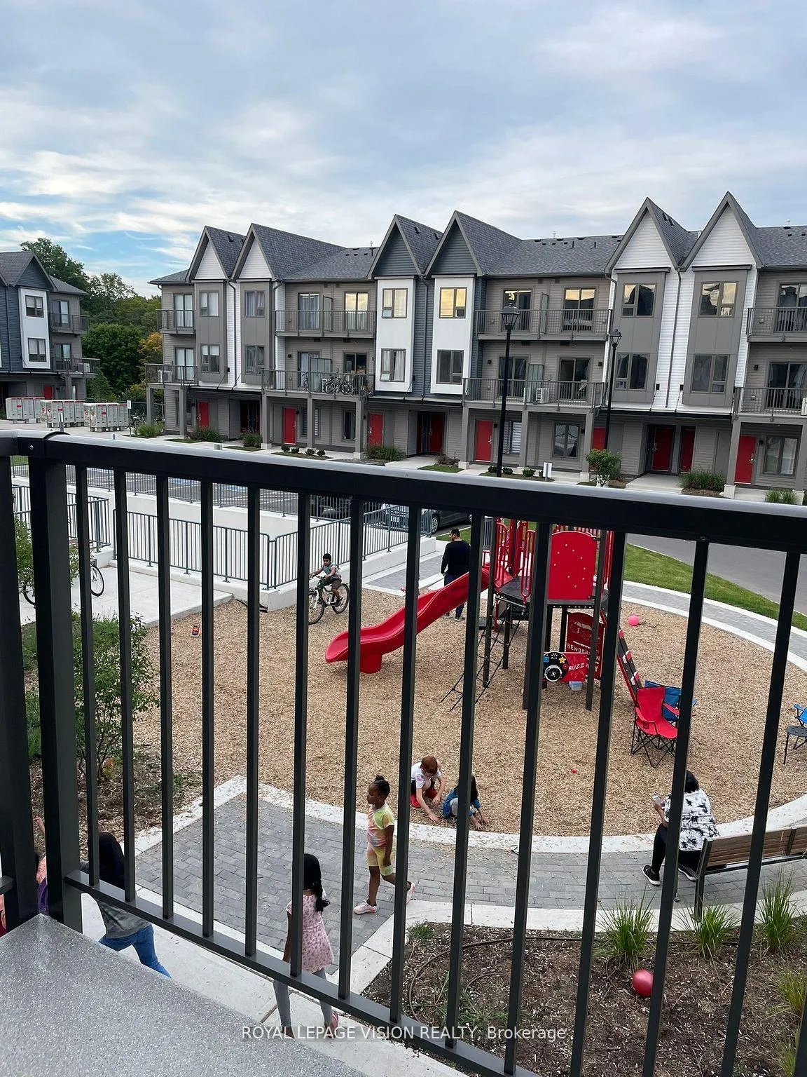 Photo 17 of Unit 310, 2635 William Jackson Dr, Pickering, Duffin Heights — HOMEH