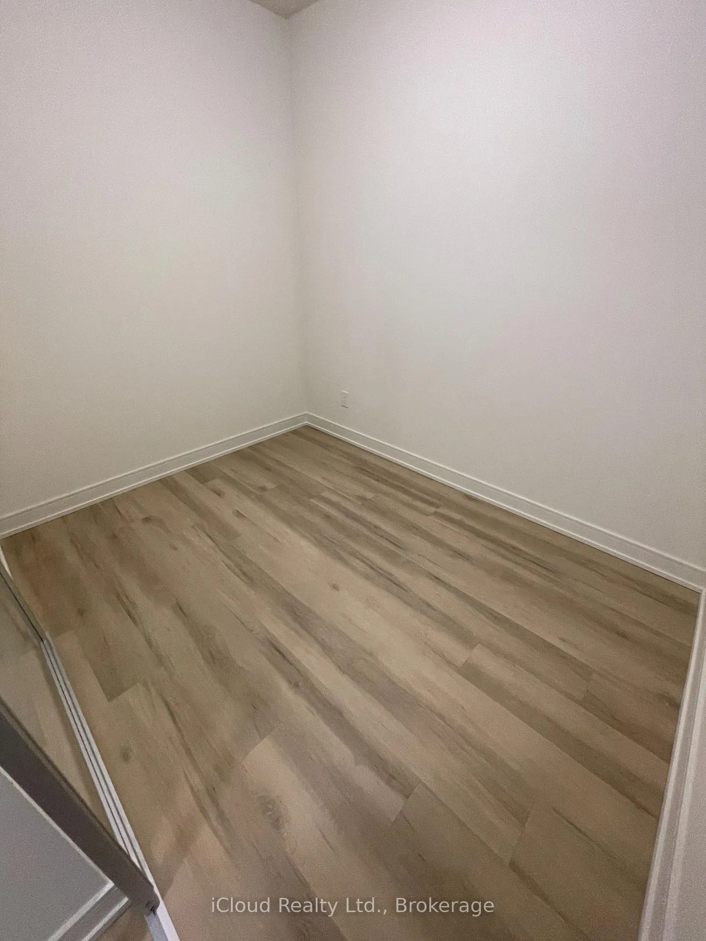 Photo 36 of Unit 1201, 8020 Derry Road, Milton, Coates — HOMEH