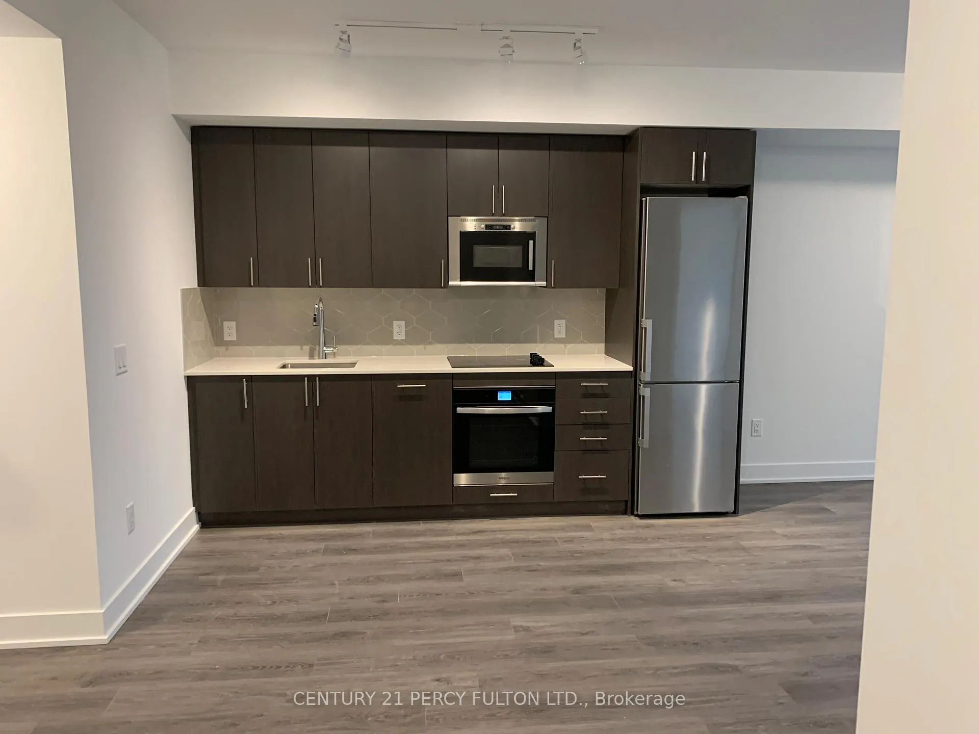 Photo 3 of Unit 1713, 2545 Simcoe Street N, Oshawa, Windfields — HOMEH