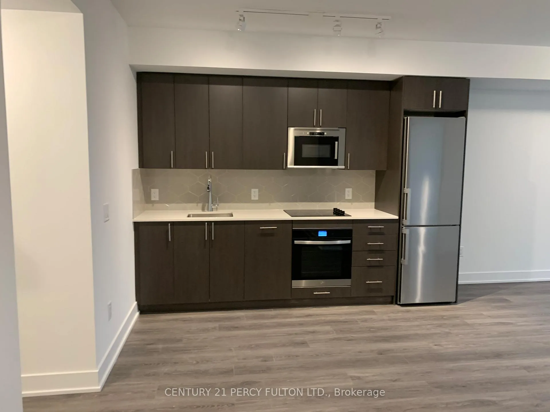 Photo 4 of Unit 1713, 2545 Simcoe Street N, Oshawa, Windfields — HOMEH