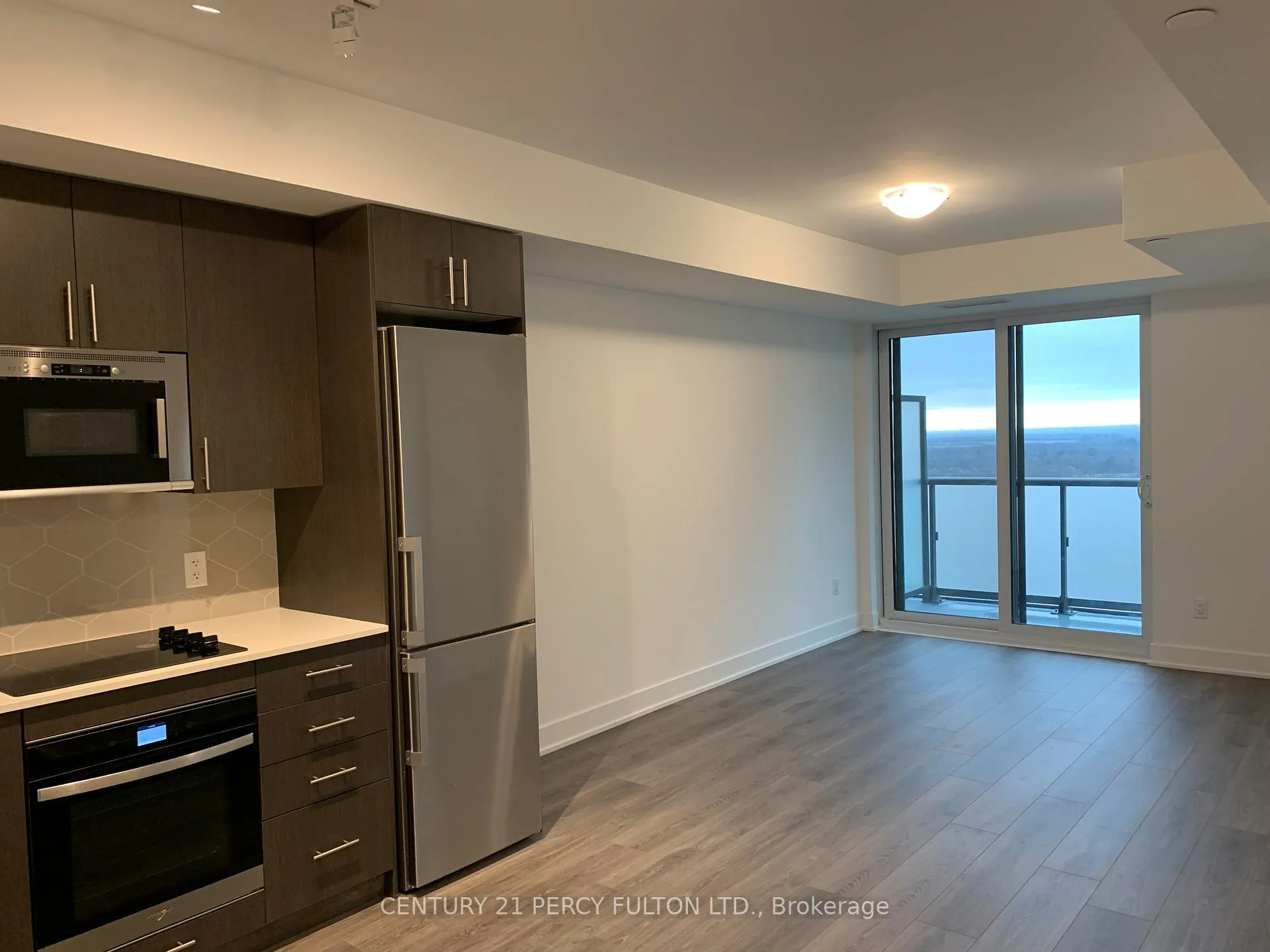Photo 5 of Unit 1713, 2545 Simcoe Street N, Oshawa, Windfields — HOMEH