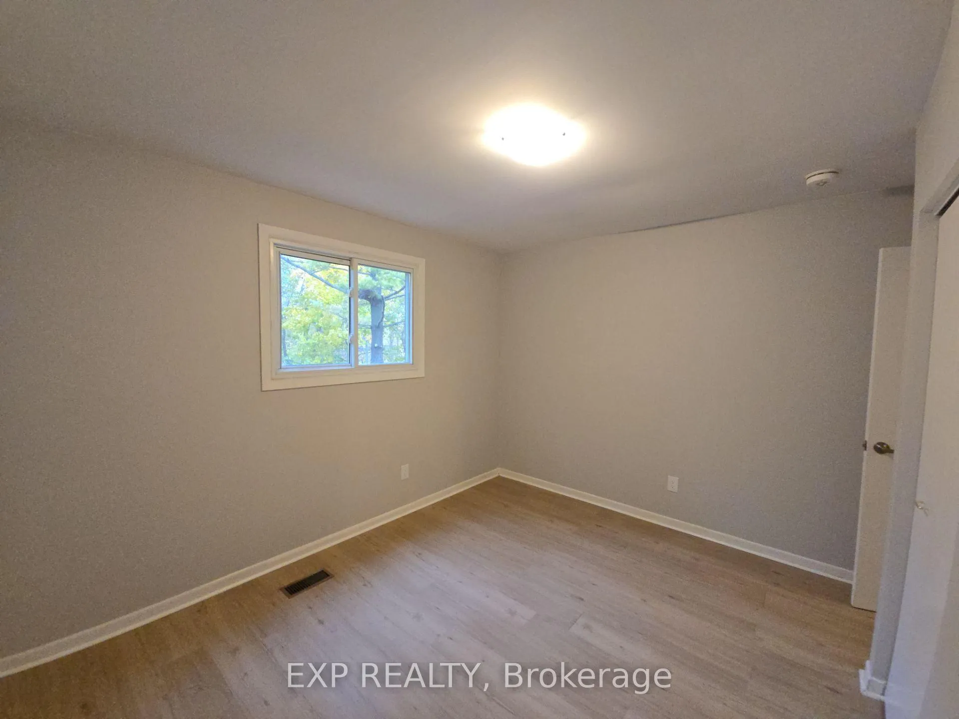 Photo 7 of Unit Main Level, 89 Wellington Street E, Brampton, Downtown Brampton — HOMEH
