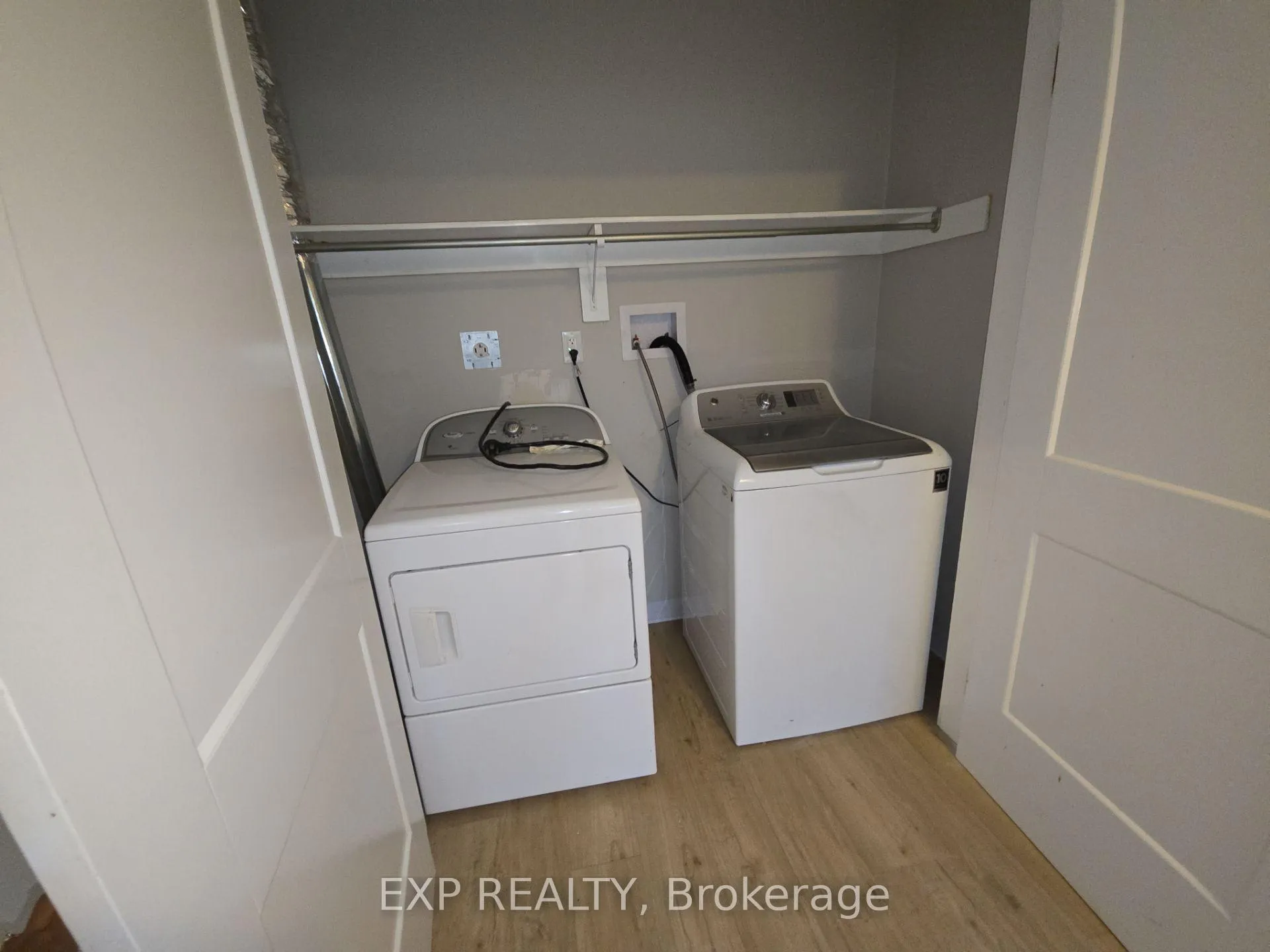 Photo 10 of Unit Main Level, 89 Wellington Street E, Brampton, Downtown Brampton — HOMEH