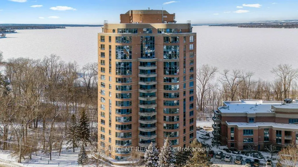Front of Unit 601, 3105 Carling Avenue