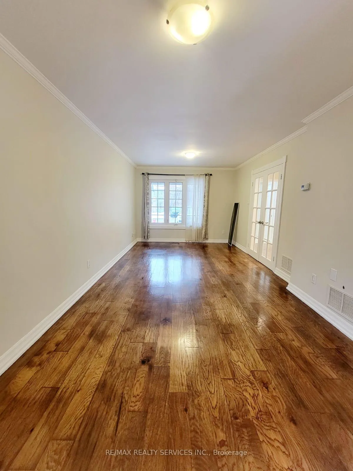 Photo 4 of Unit Upper Portion, 15 Chipmunk Crescent, Brampton, Sandringham-Wellington — HOMEH