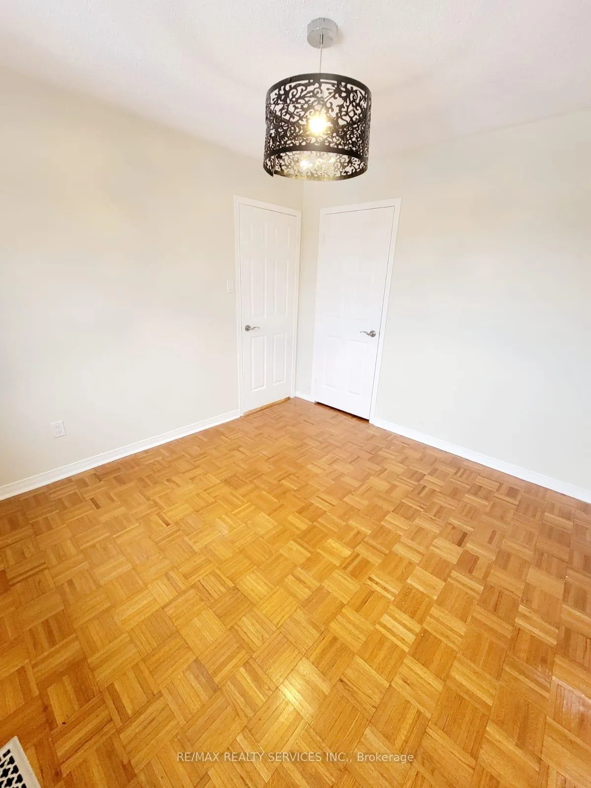 Photo 15 of Unit Upper Portion, 15 Chipmunk Crescent, Brampton, Sandringham-Wellington — HOMEH