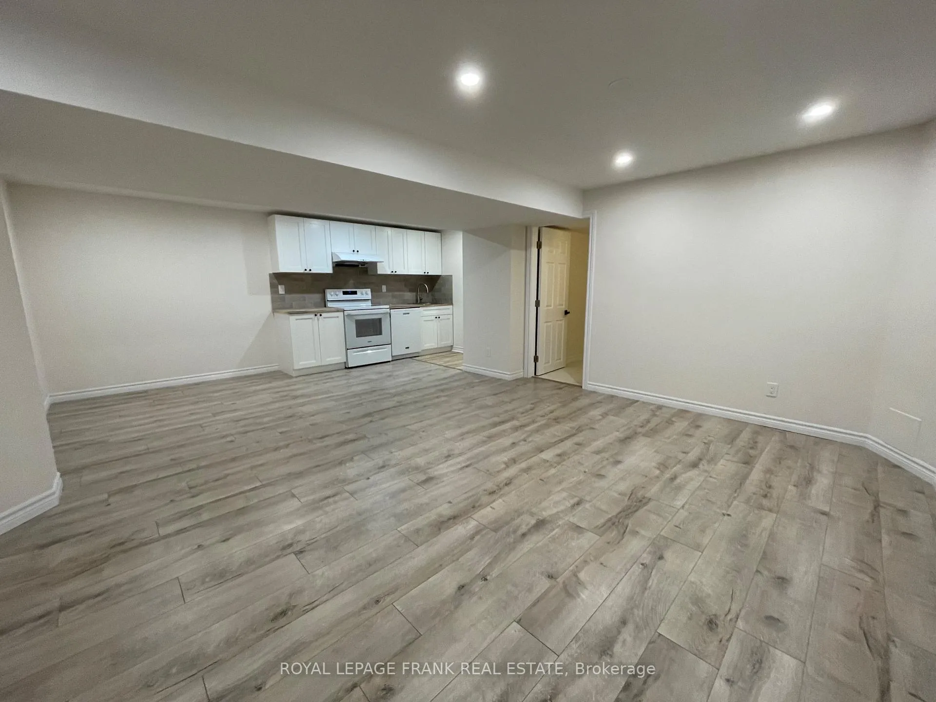 Photo 2 of Unit basement, 80 Cecil Found Cres, Clarington, Courtice — HOMEH