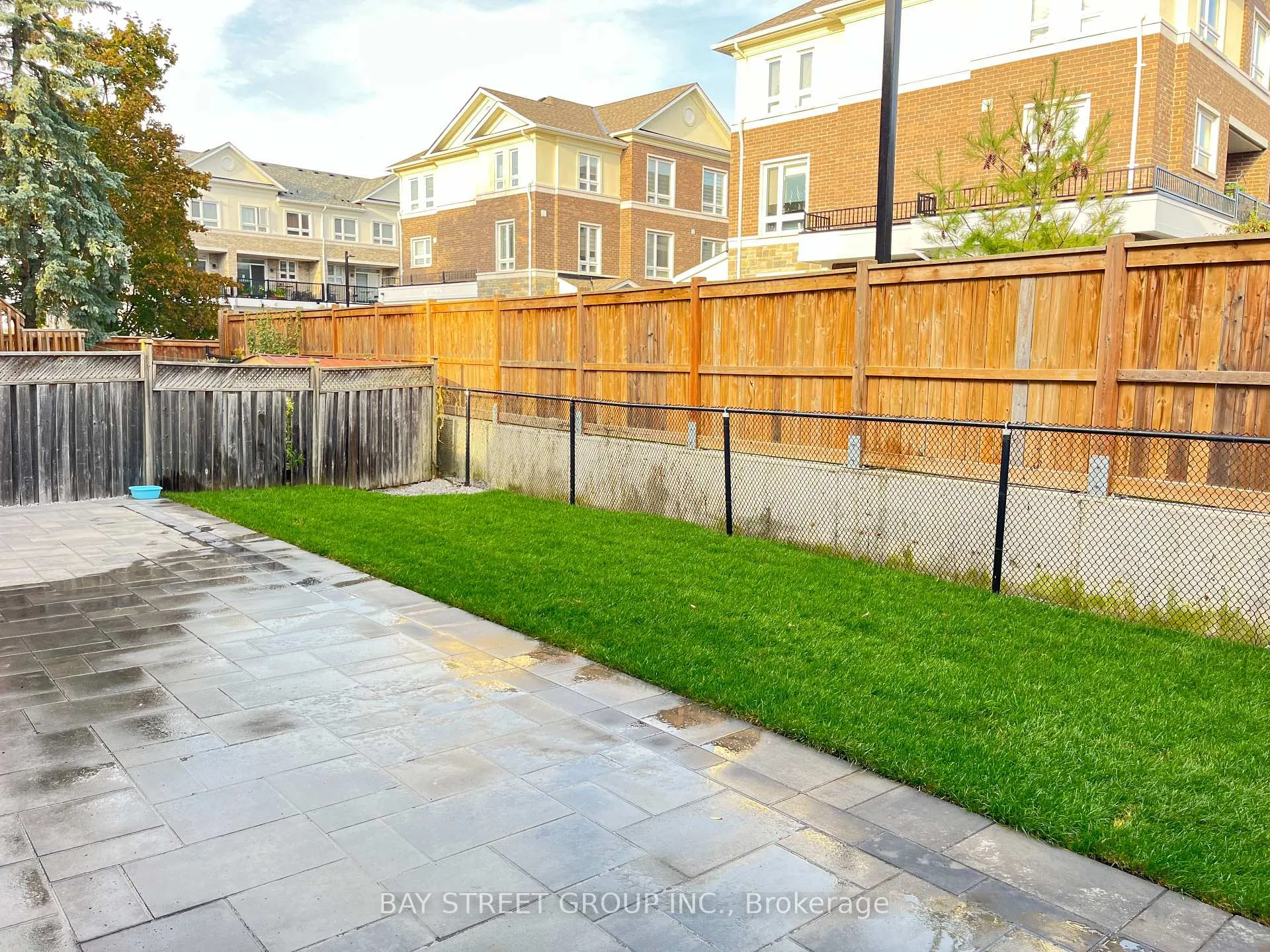 Photo 10 of Unit Lower Unit, 27 Macadam Road, Markham, Wismer — HOMEH