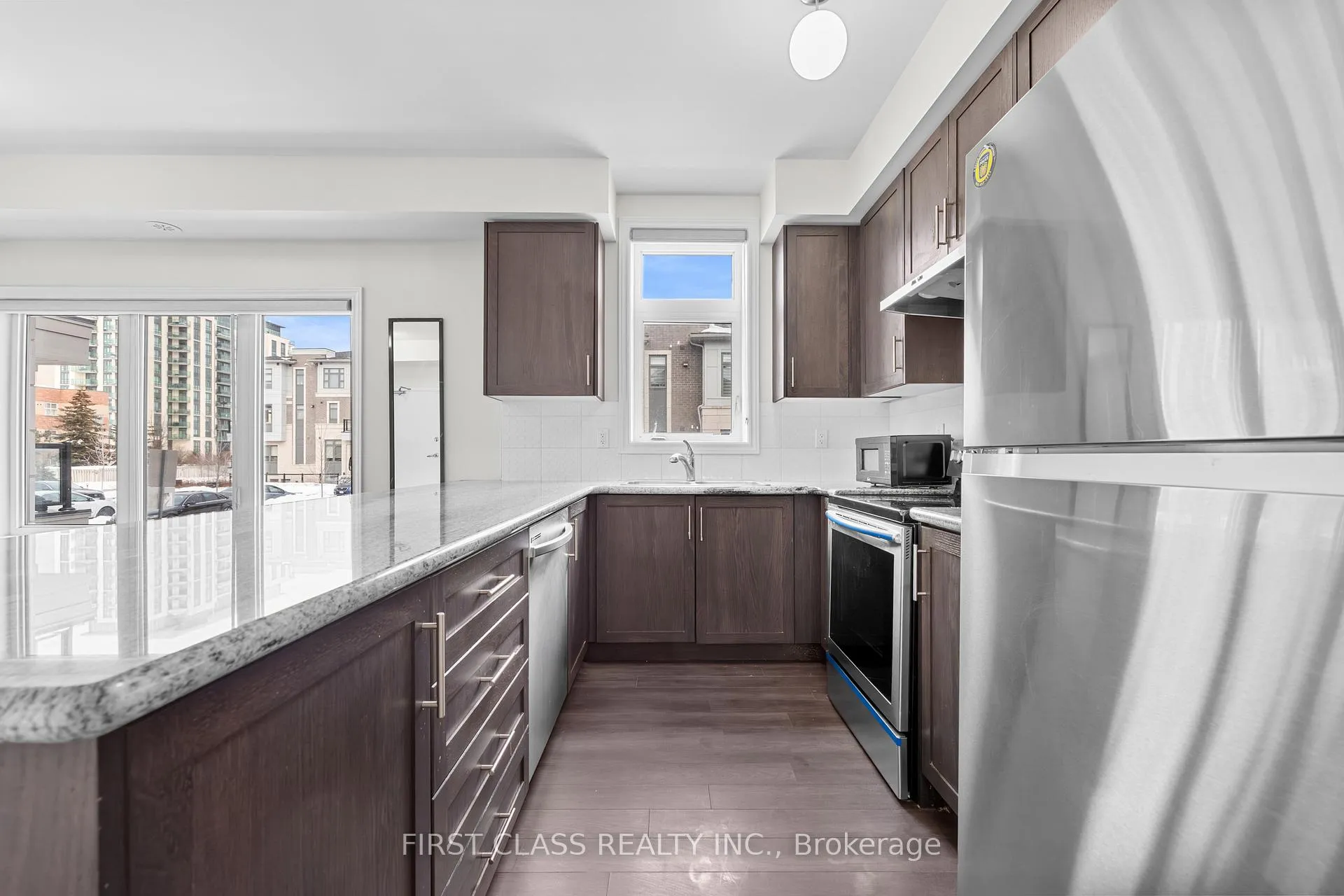 Photo 9 of Unit 508, 40 Halliford Place, Brampton, Goreway Drive Corridor — HOMEH