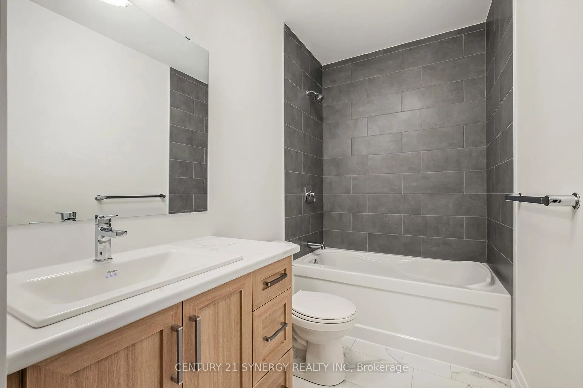 Photo 22 of Unit B, 253 Argile Street, Casselman — HOMEH