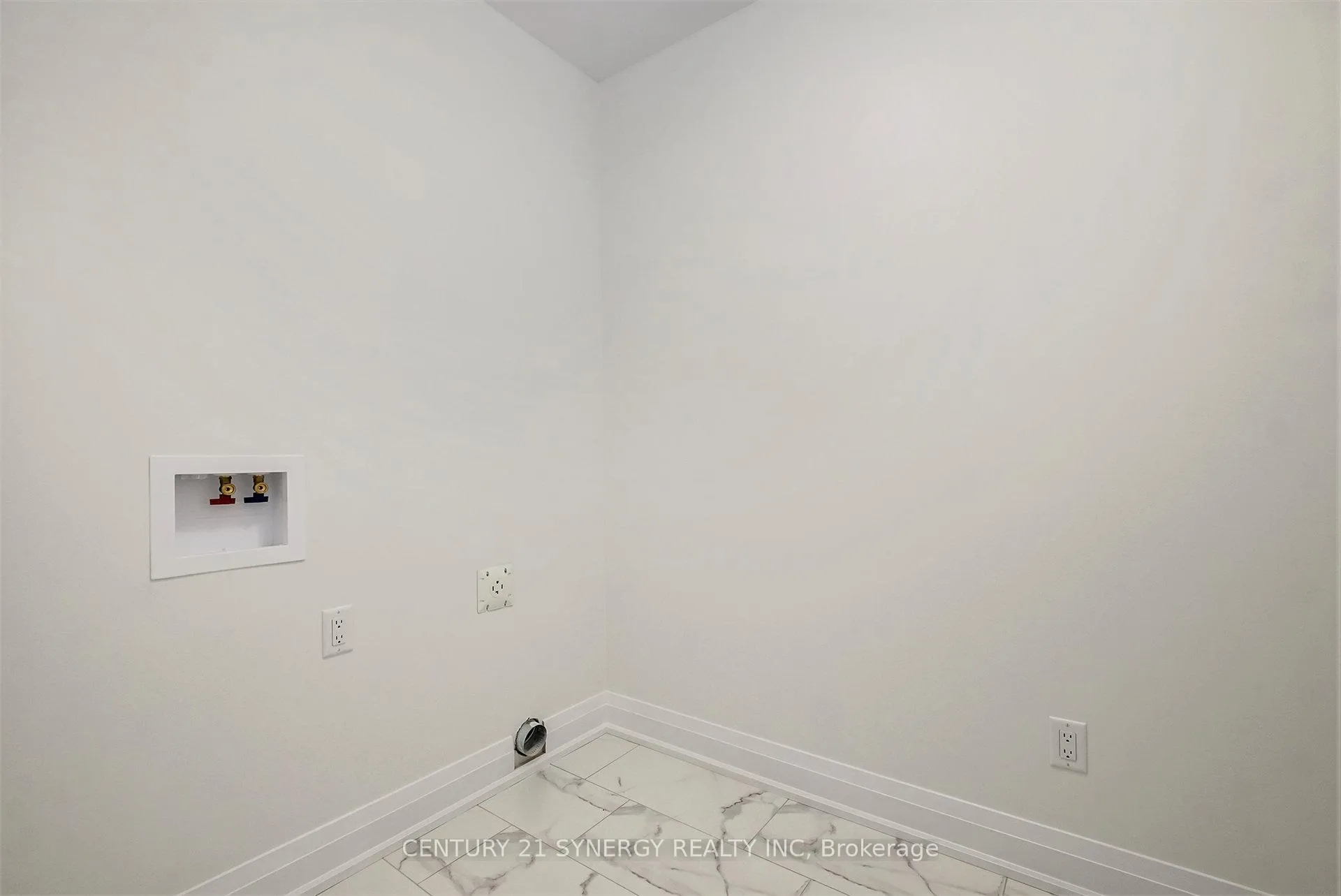 Photo 23 of Unit B, 253 Argile Street, Casselman — HOMEH