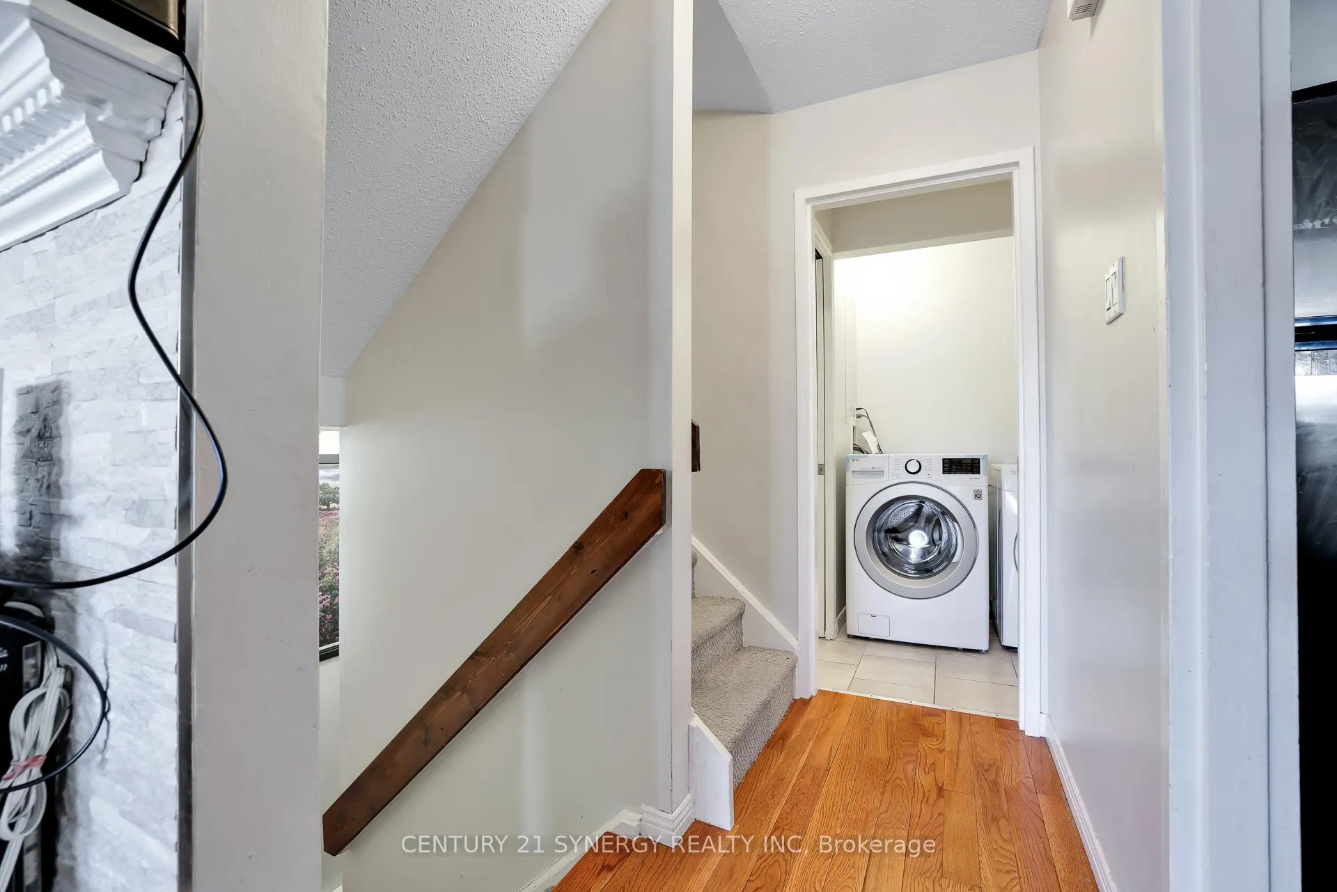 Photo 4 of Unit 17, 3415 Uplands Drive, Ottawa, Hunt Club — HOMEH