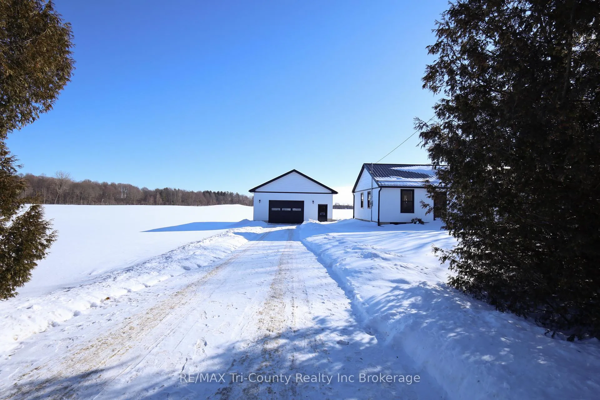 Photo 2 of 564 5th Concession ENR Road, Norfolk, Rural Houghton — HOMEH