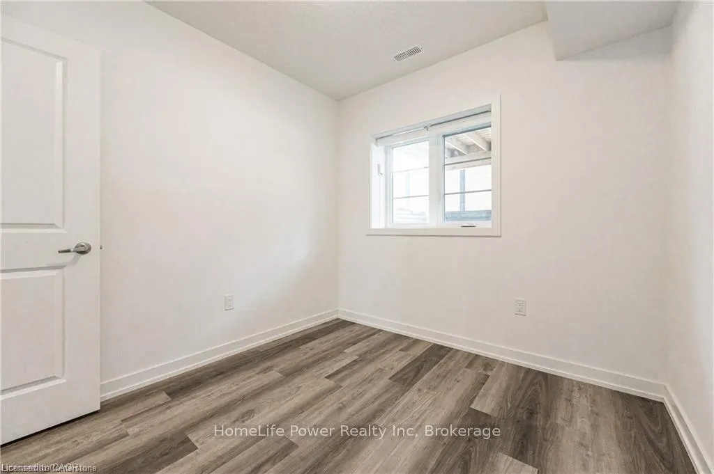 Photo 10 of Unit 49, 205 West Oak Trail, Kitchener — HOMEH