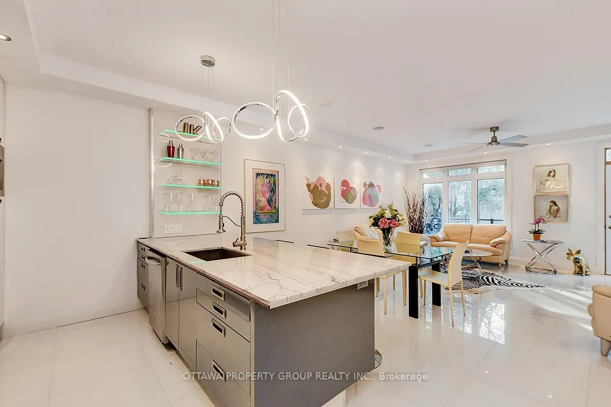 Photo 4 of Unit A, 10 Chestnut Street, Ottawa, Ottawa East — HOMEH
