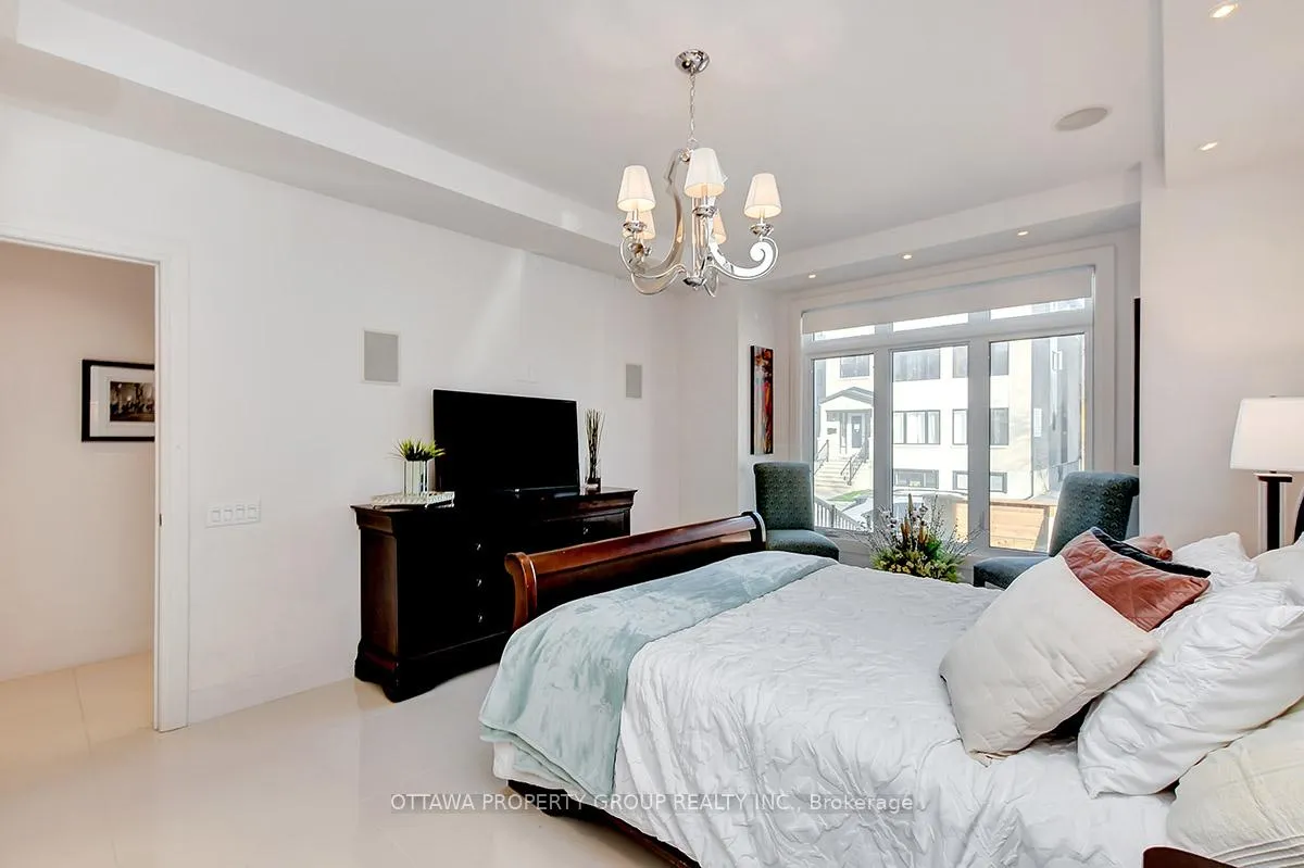 Photo 14 of Unit A, 10 Chestnut Street, Ottawa, Ottawa East — HOMEH