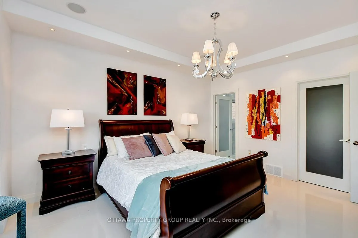 Photo 15 of Unit A, 10 Chestnut Street, Ottawa, Ottawa East — HOMEH
