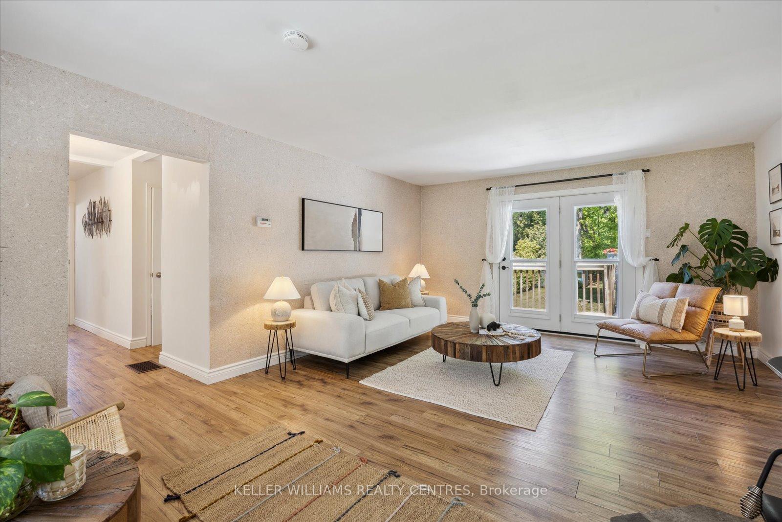 Photo 2 of 26 Evans Avenue, Georgina, Sutton & Jackson's Point — HOMEH