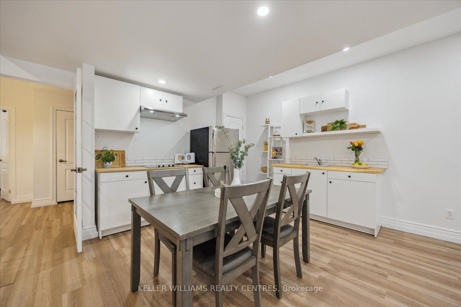 Photo 16 of 26 Evans Avenue, Georgina, Sutton & Jackson's Point — HOMEH