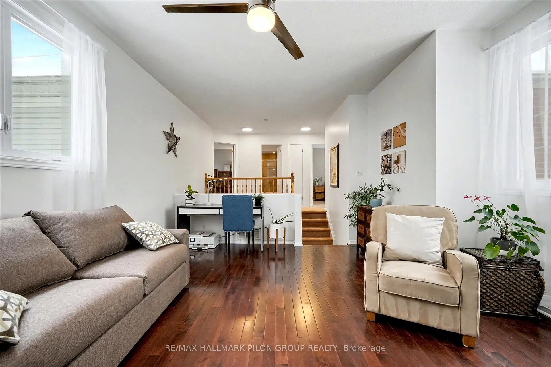 Photo 16 of 2112 Sandy Oaks Drive, Ottawa, Chapel Hill South - Orleans Village — HOMEH