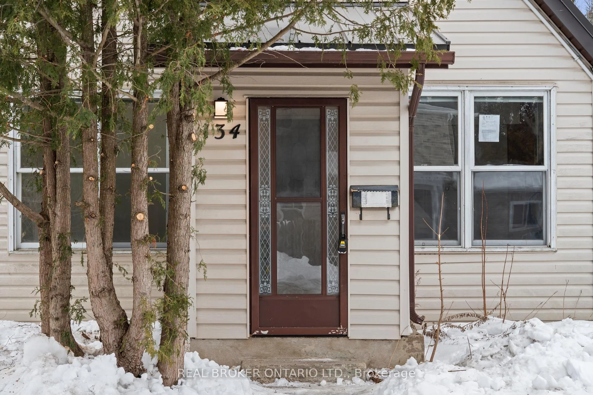 Photo 3 of 134 Catharine Street, Carleton Place — HOMEH
