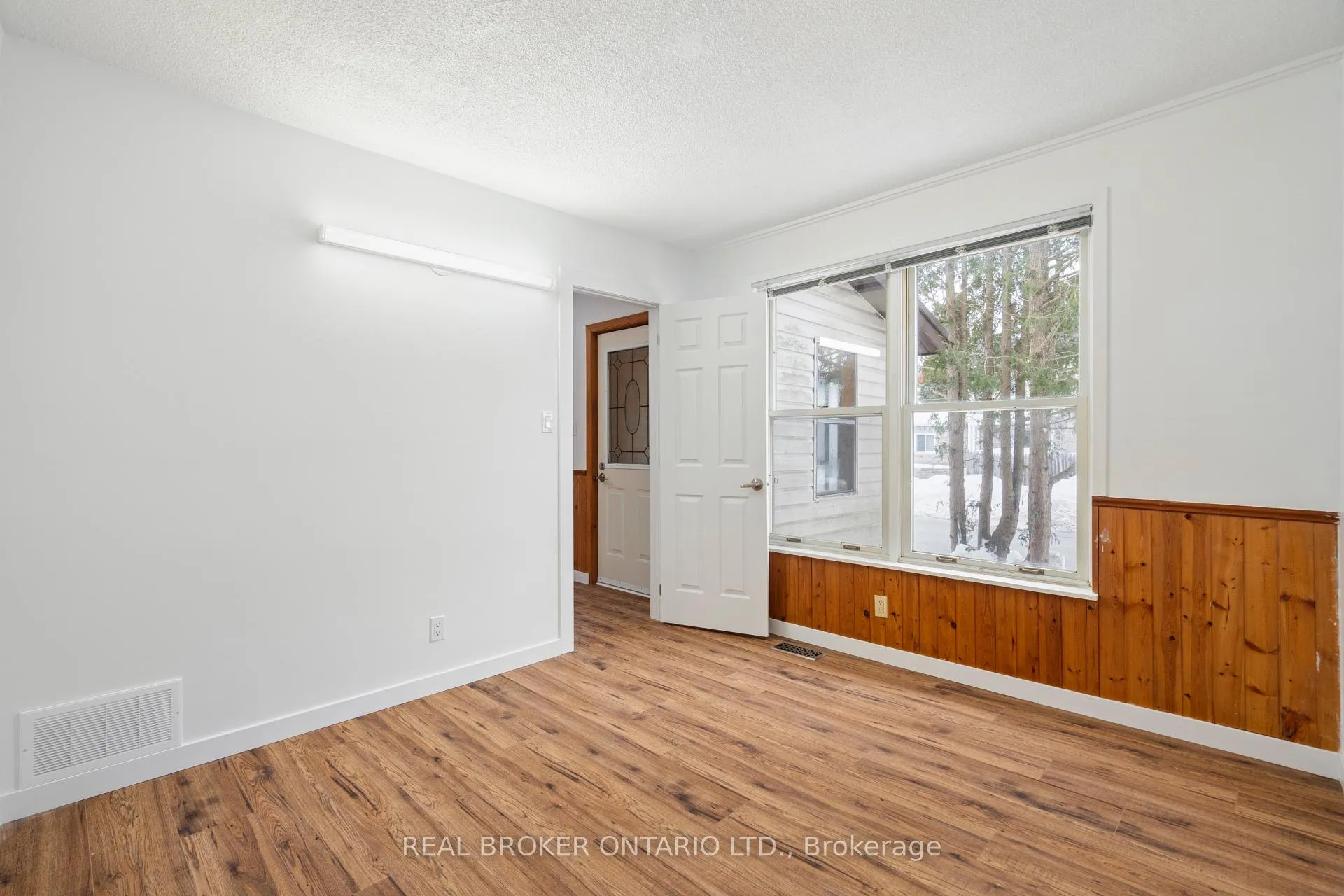 Photo 10 of 134 Catharine Street, Carleton Place — HOMEH