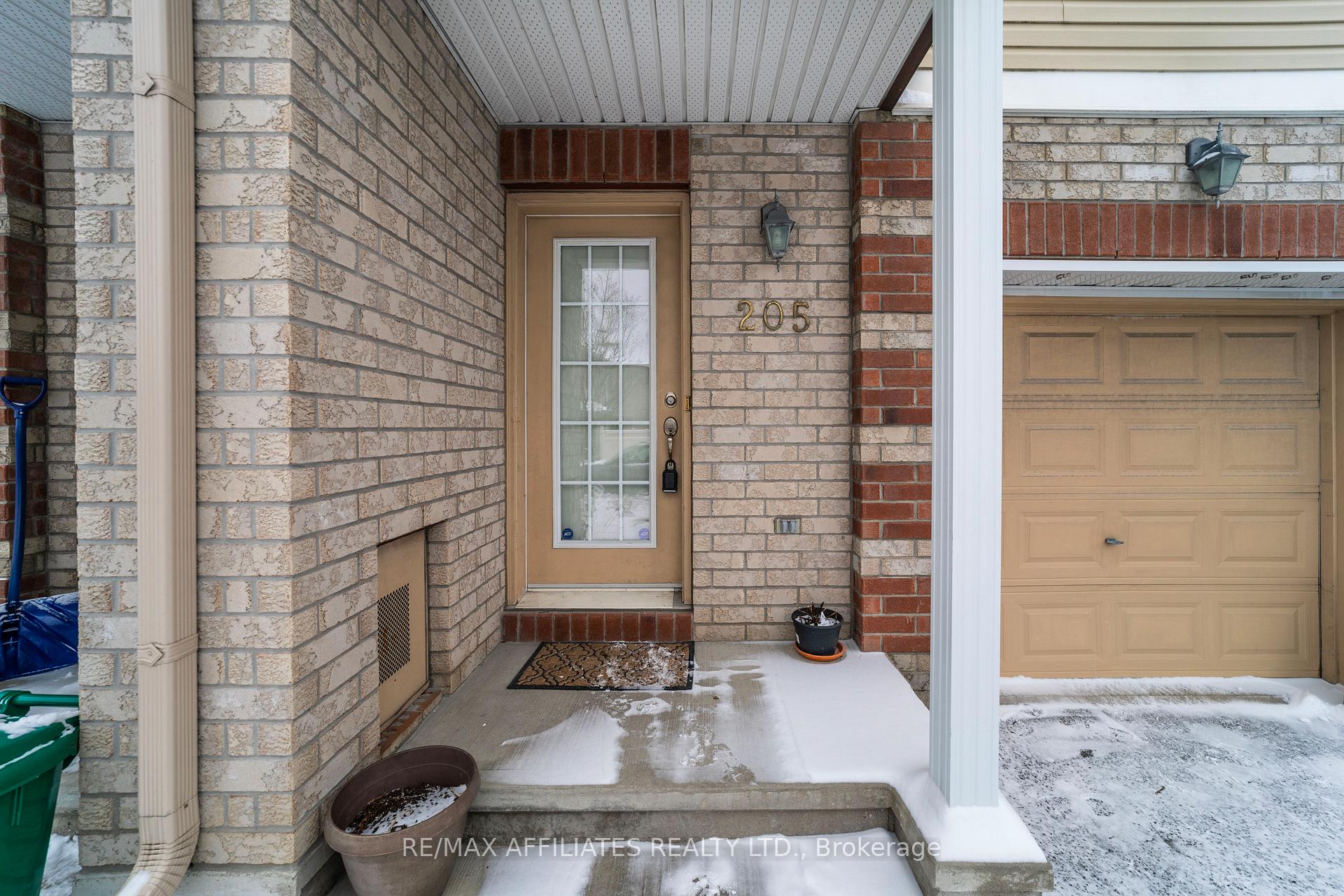 Photo 2 of 205 Kennevale Drive, Ottawa, Barrhaven - Cedargrove/Fraserdale — HOMEH
