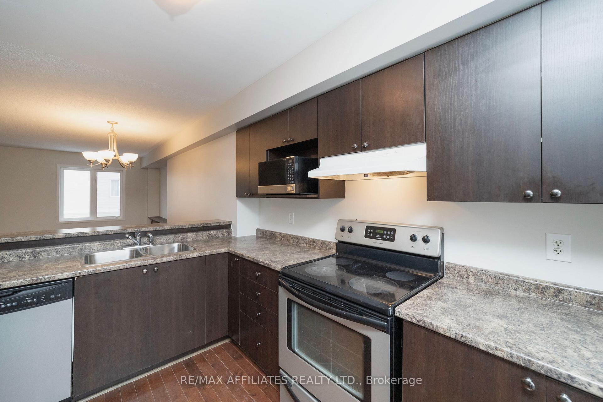 Photo 11 of 205 Kennevale Drive, Ottawa, Barrhaven - Cedargrove/Fraserdale — HOMEH