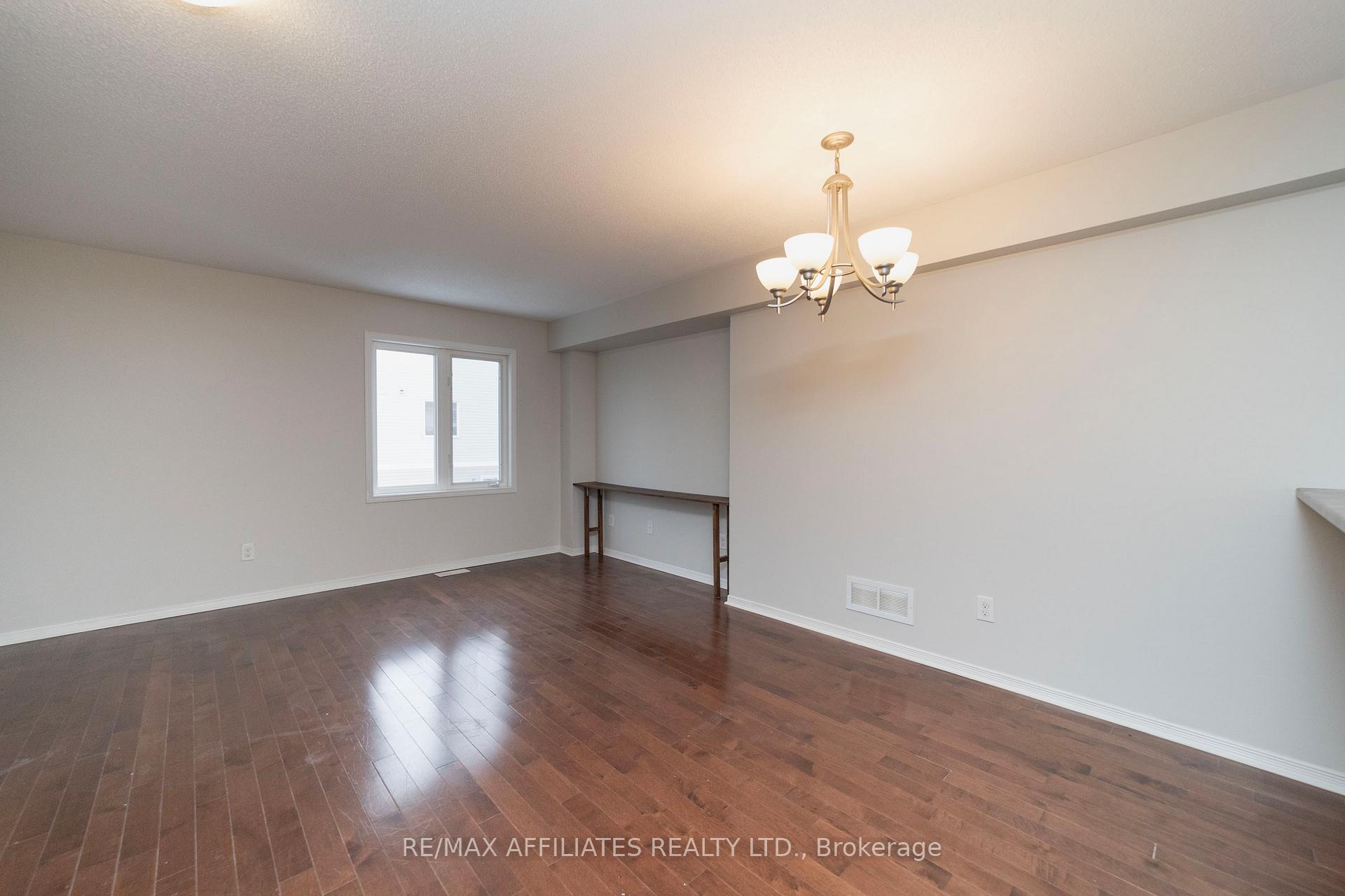 Photo 15 of 205 Kennevale Drive, Ottawa, Barrhaven - Cedargrove/Fraserdale — HOMEH