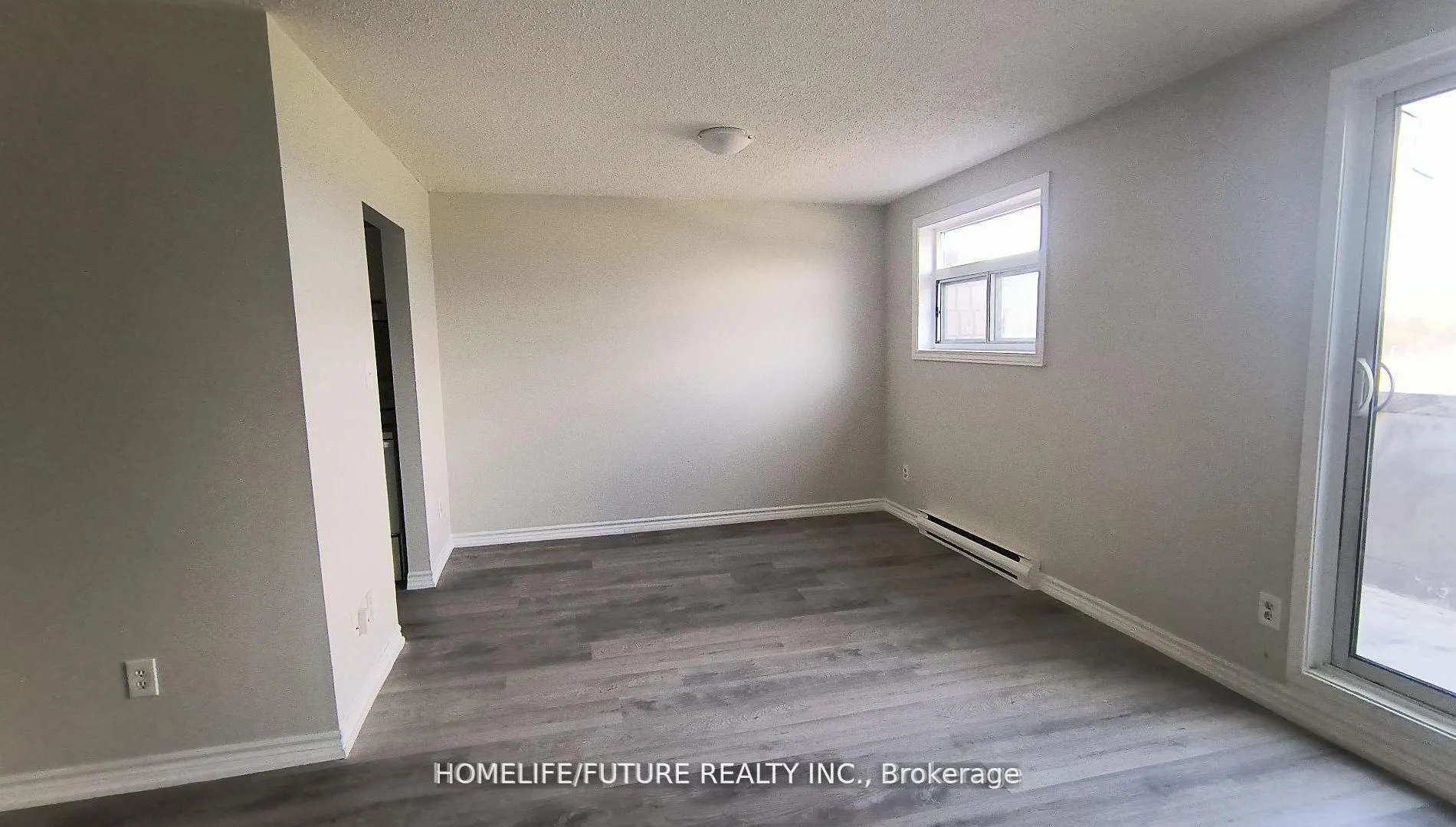 Photo 5 of Unit 404, 560 Bloor Street E, Oshawa, Farewell — HOMEH
