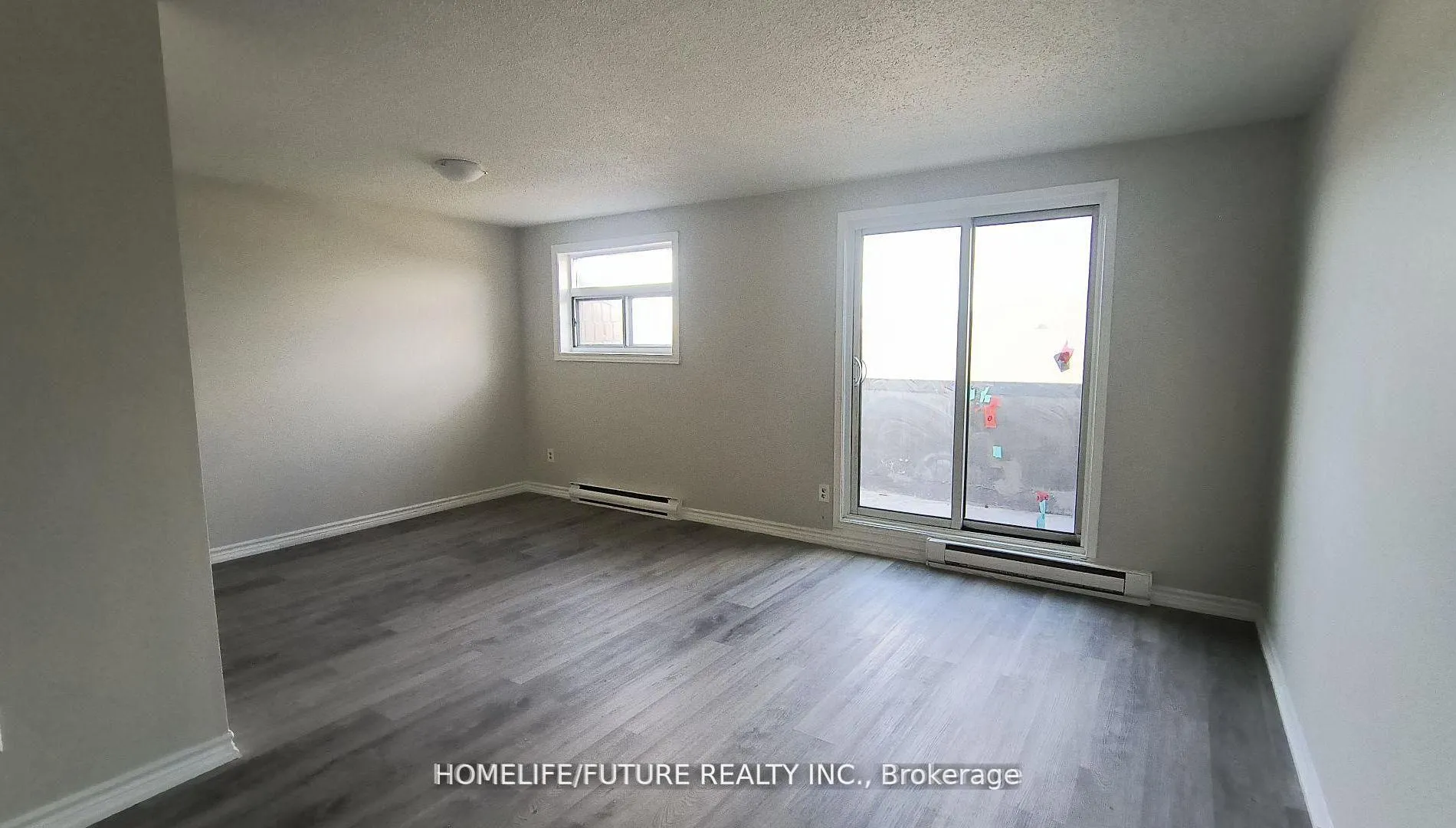 Photo 6 of Unit 404, 560 Bloor Street E, Oshawa, Farewell — HOMEH