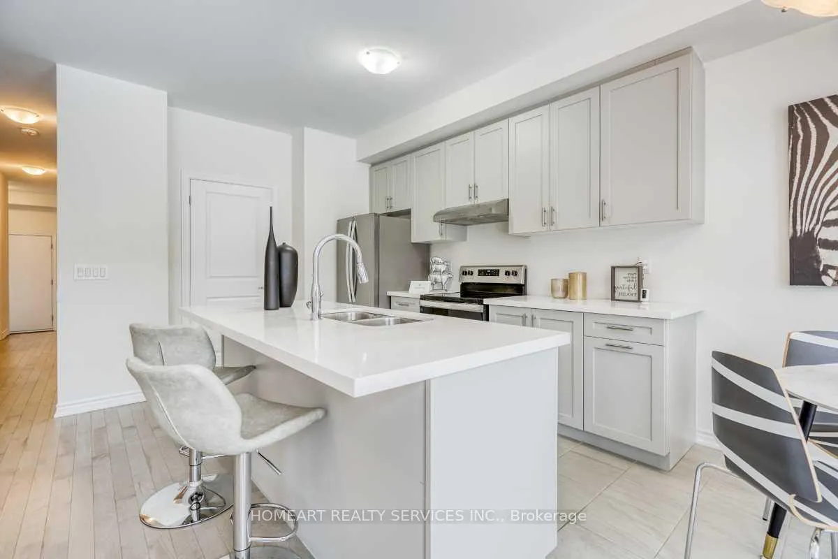 Photo 18 of 48 Harvey Bunker Crescent, Markham, Angus Glen — HOMEH
