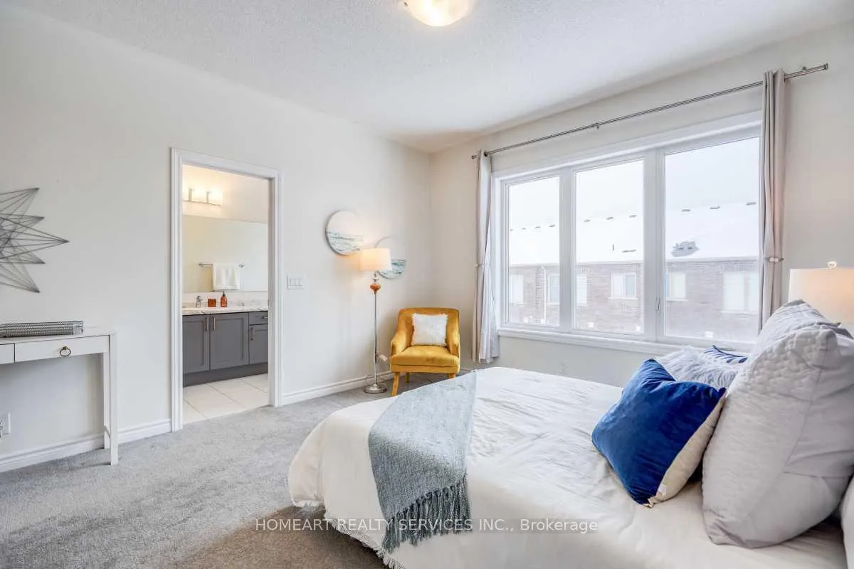 Photo 22 of 48 Harvey Bunker Crescent, Markham, Angus Glen — HOMEH
