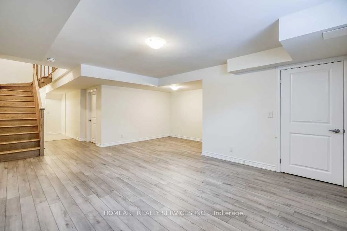 Photo 32 of 48 Harvey Bunker Crescent, Markham, Angus Glen — HOMEH