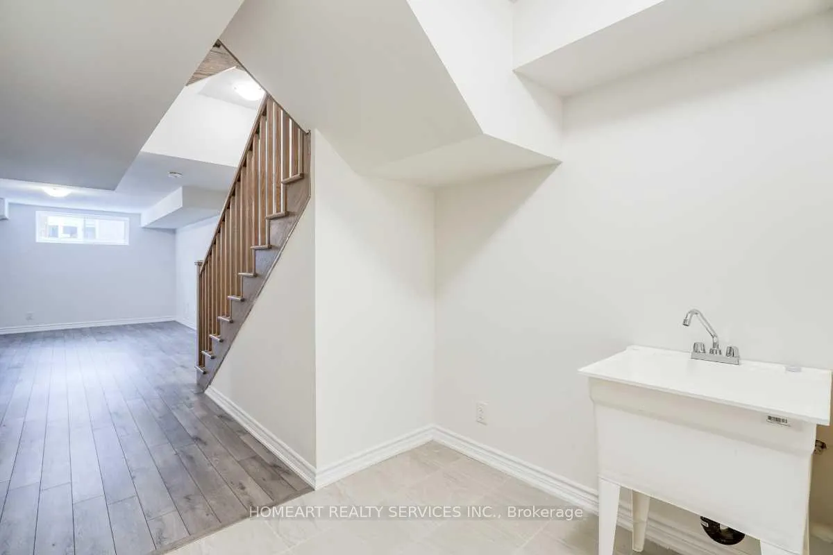 Photo 33 of 48 Harvey Bunker Crescent, Markham, Angus Glen — HOMEH