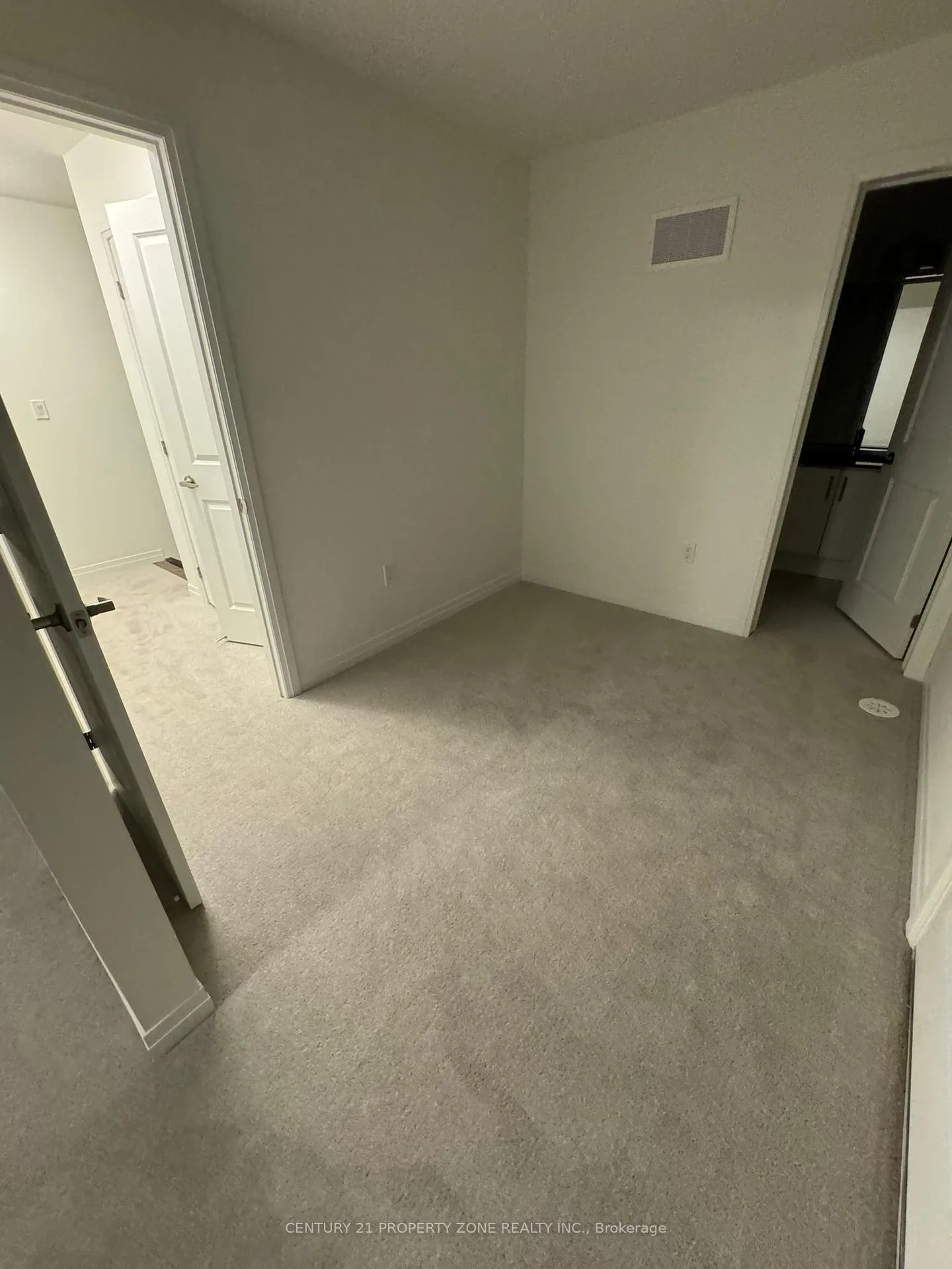 Photo 19 of Unit upper, 2 Timber fall Drive, Brampton, Northwest Brampton — HOMEH