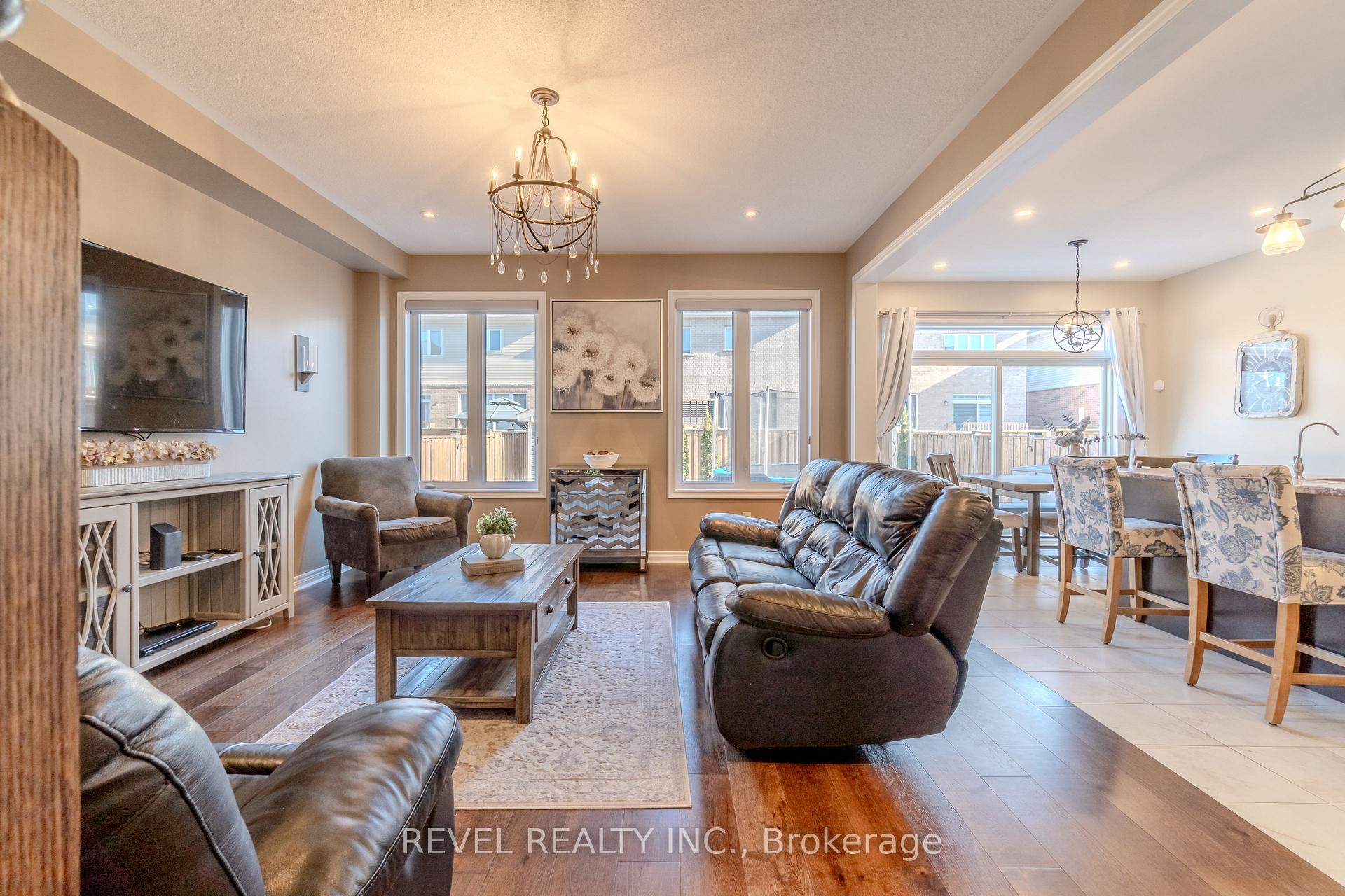 Photo 4 of 50 Barlow Place, Brant, Paris — HOMEH