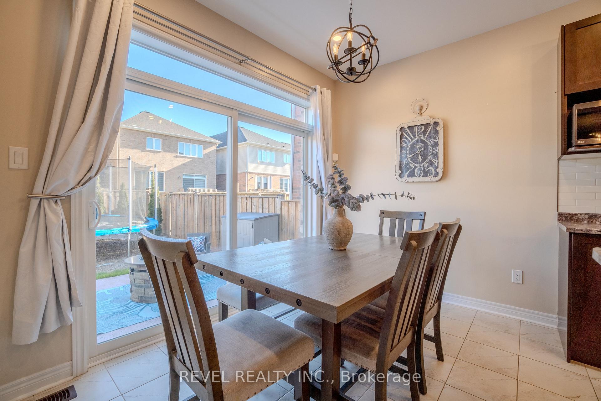 Photo 9 of 50 Barlow Place, Brant, Paris — HOMEH