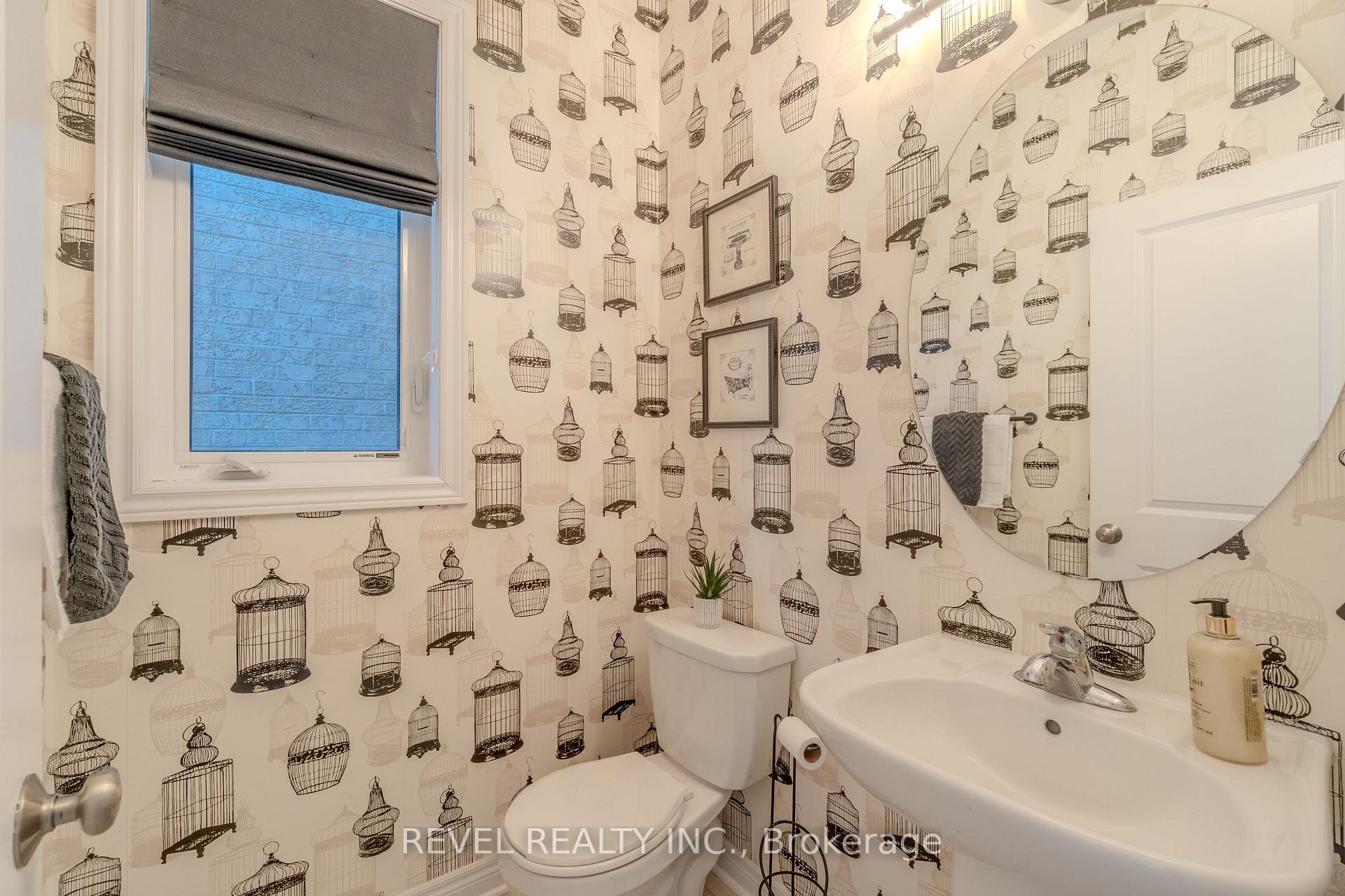 Photo 10 of 50 Barlow Place, Brant, Paris — HOMEH
