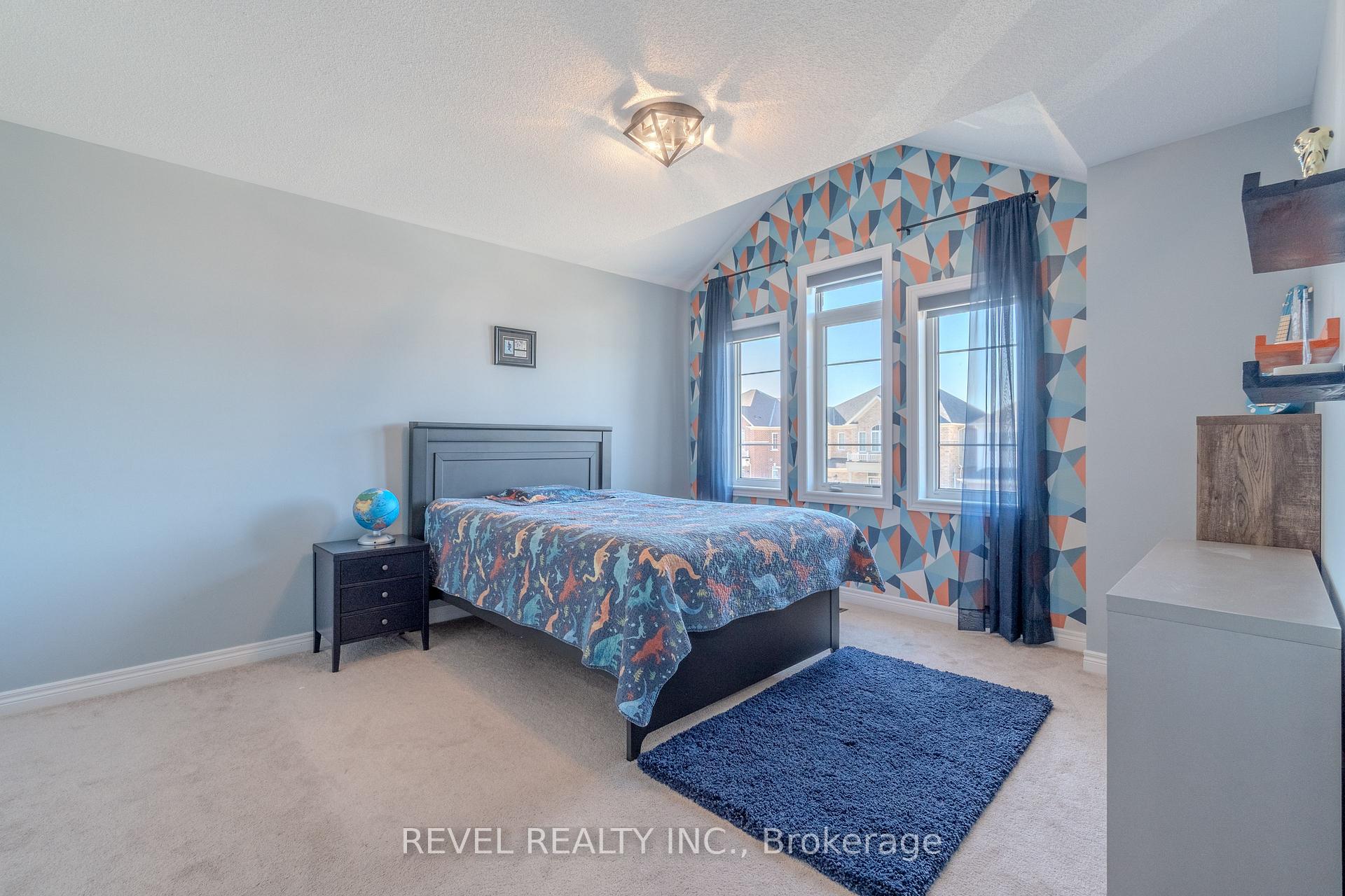 Photo 15 of 50 Barlow Place, Brant, Paris — HOMEH