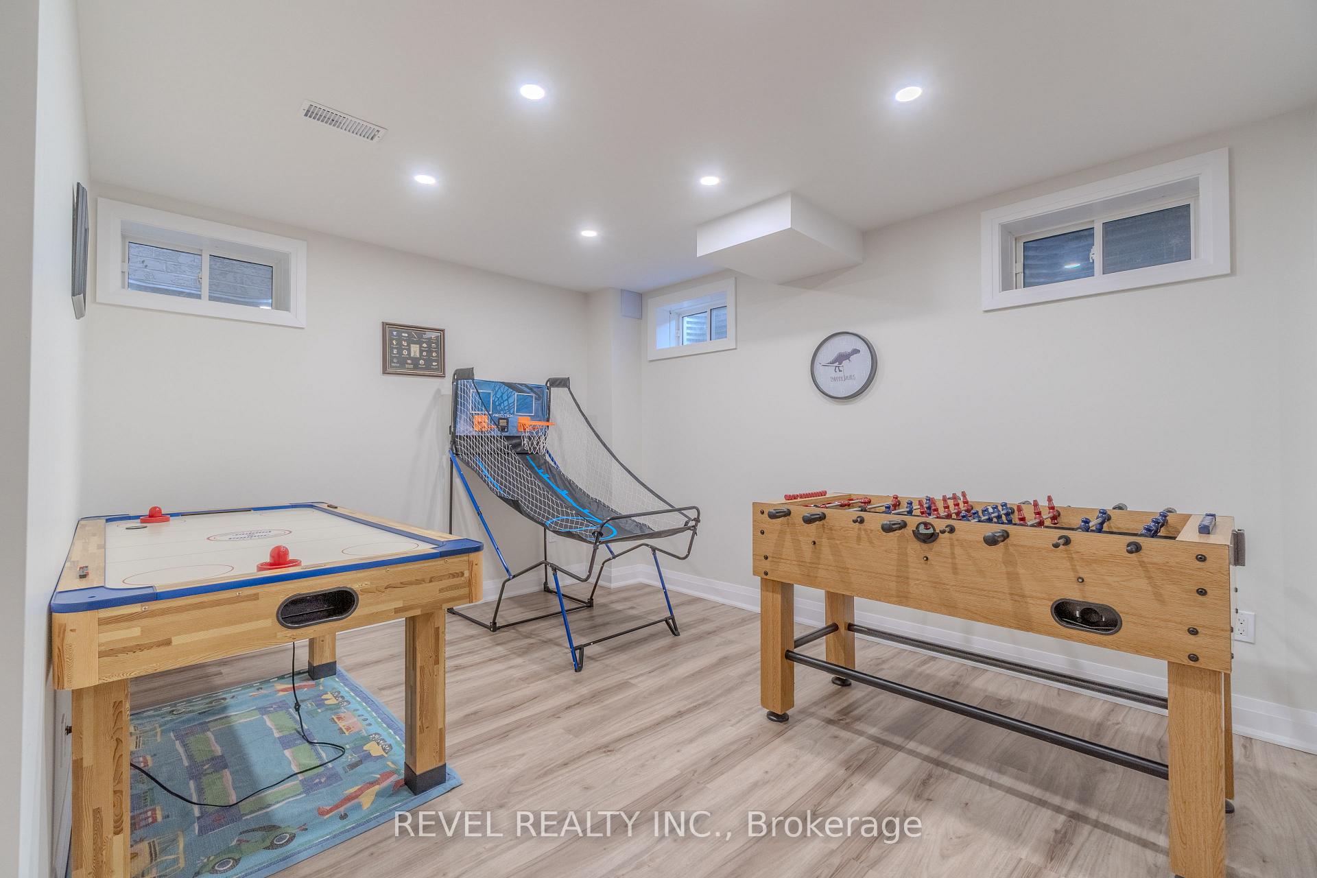 Photo 20 of 50 Barlow Place, Brant, Paris — HOMEH