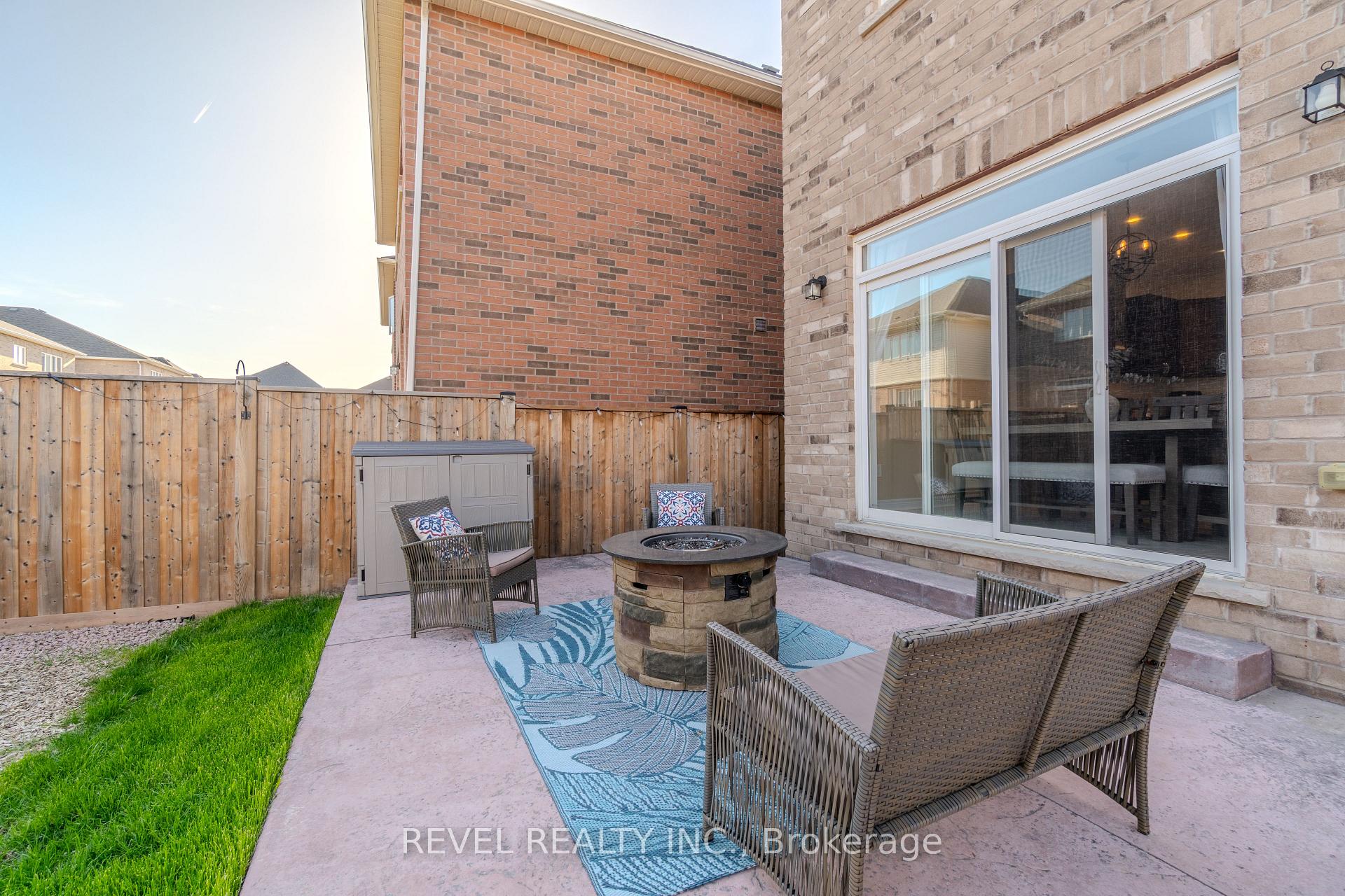 Photo 22 of 50 Barlow Place, Brant, Paris — HOMEH