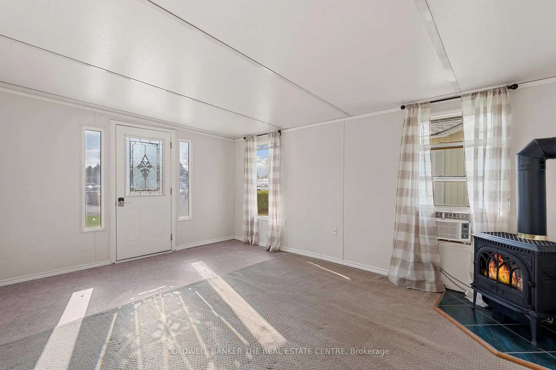 Photo 14 of Unit 327, 285 Crydermans Side Road, Georgina, Baldwin — HOMEH