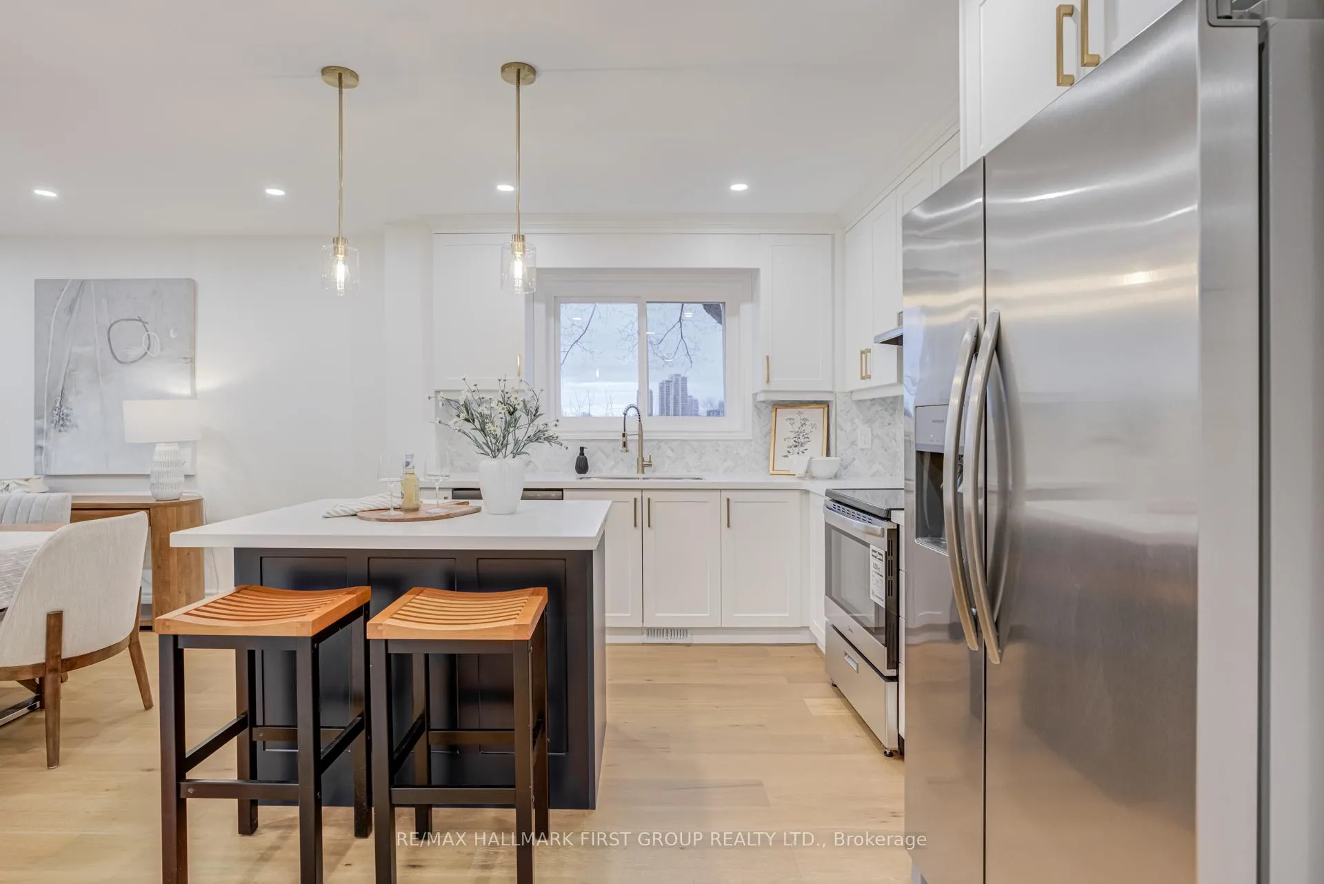 Photo 5 of Unit 55, 925 Bayly Street, Pickering, West Shore — HOMEH