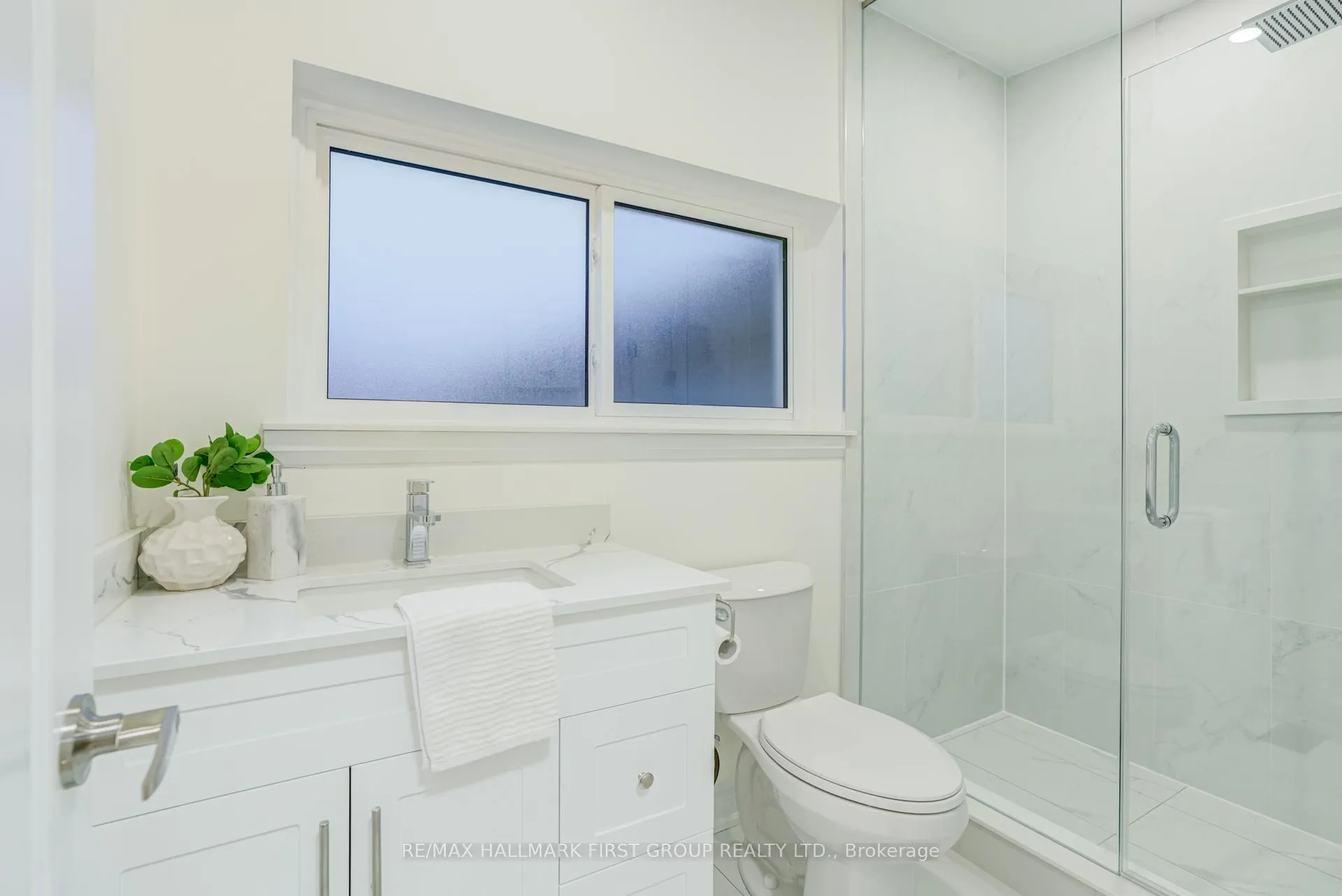Photo 14 of Unit 55, 925 Bayly Street, Pickering, West Shore — HOMEH