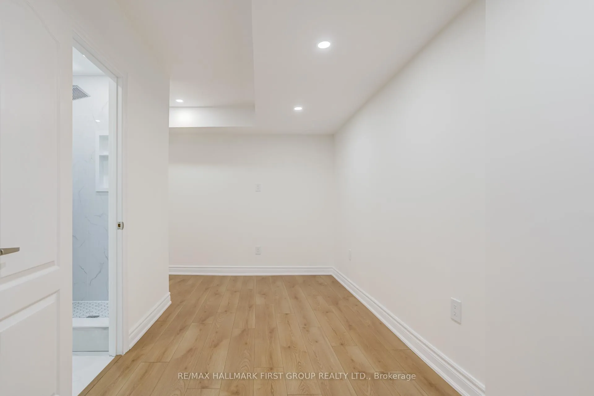 Photo 17 of Unit 55, 925 Bayly Street, Pickering, West Shore — HOMEH